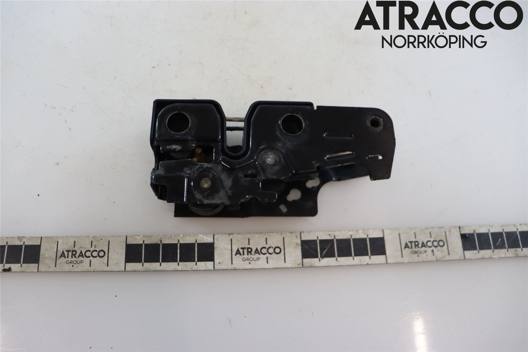 Volkswagen VW GOLF V 04-09 Huvlås