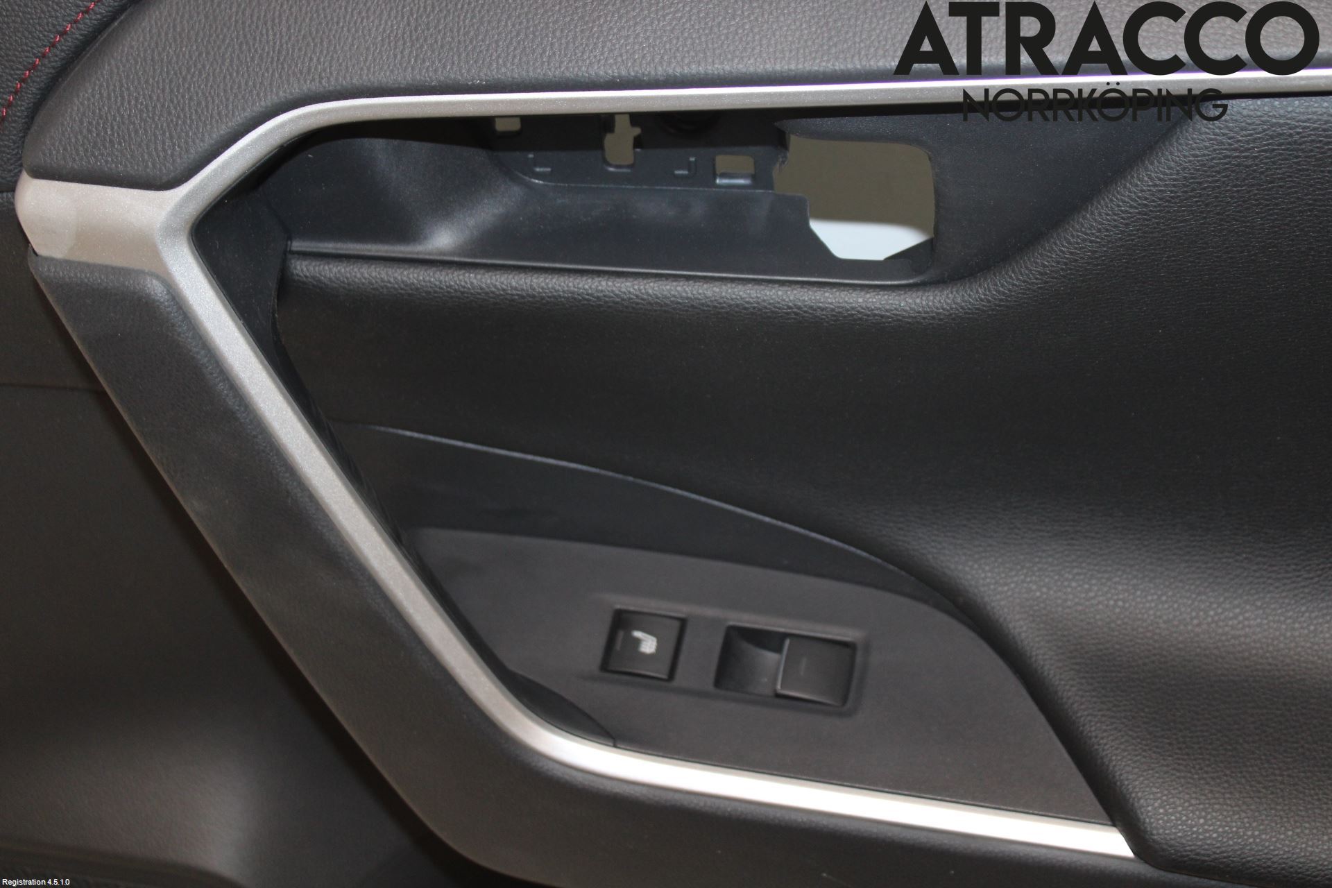 Toyota RAV4 19- Dörrklädsel Hö