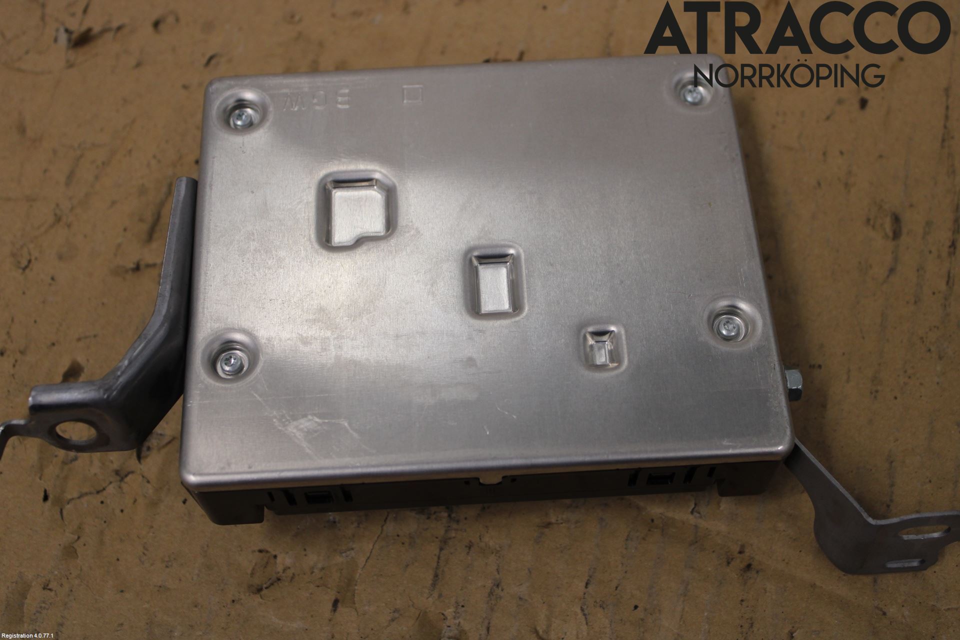 Toyota YARIS XP21 20- Telefon