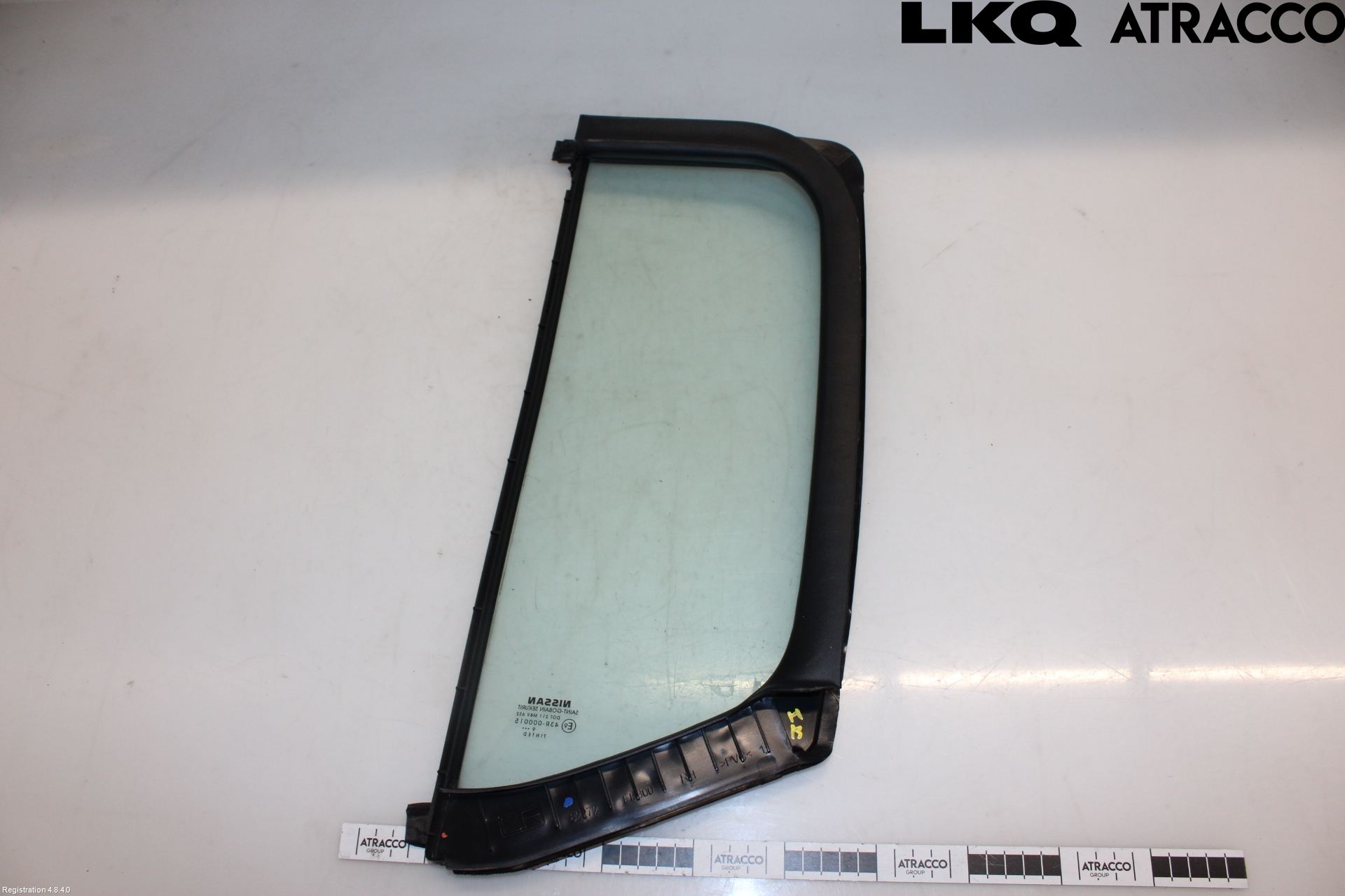 Nissan NAVARA 05-16 Dörruta Bak Lilla Hö
