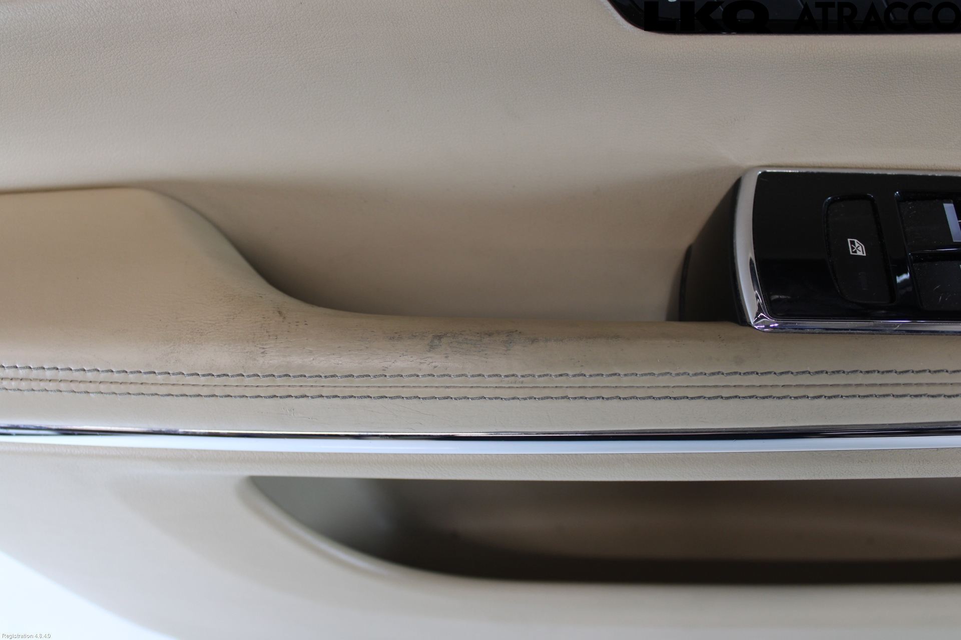 Jaguar XJ X351        10- Dörrklädsel Vä