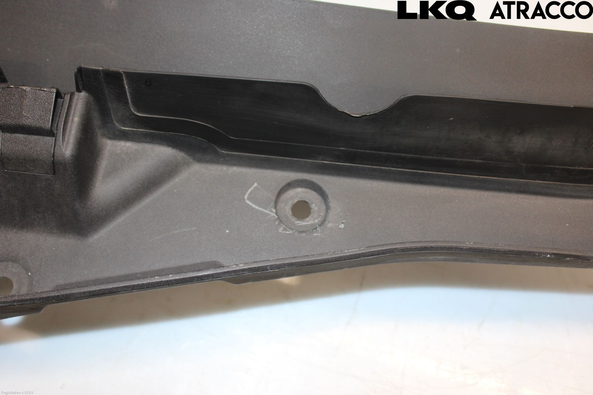 Jaguar F-PACE Torpedplåt-Torpedplast