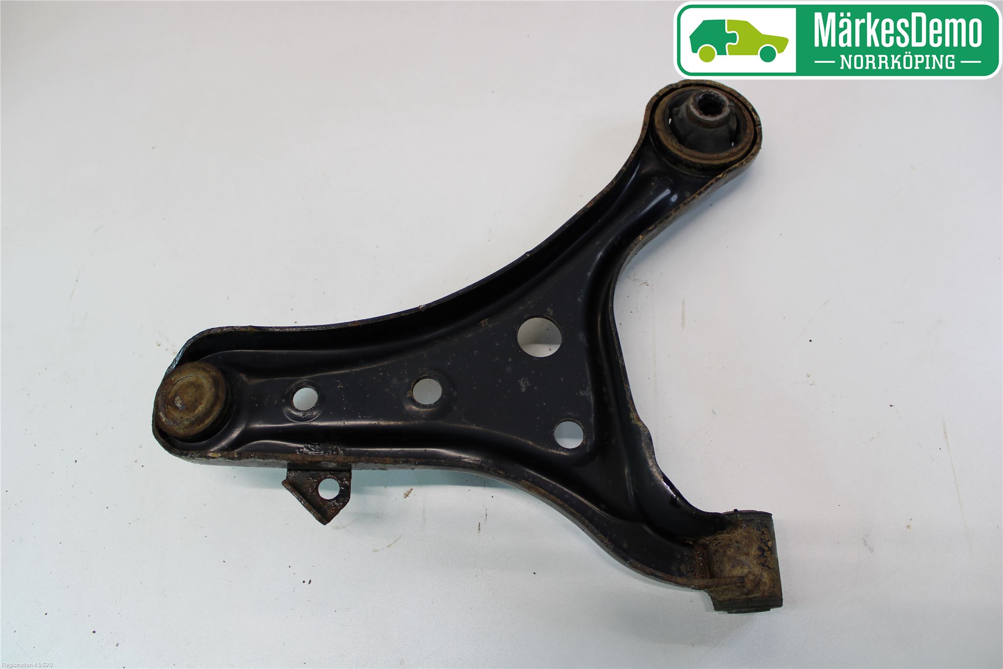 Toyota iQ Bärarm Fram Undre Hö