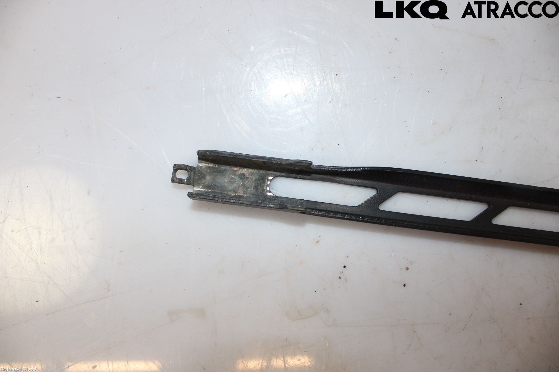 Audi A3/S3 05-13 Torkararm Armar Vindruta