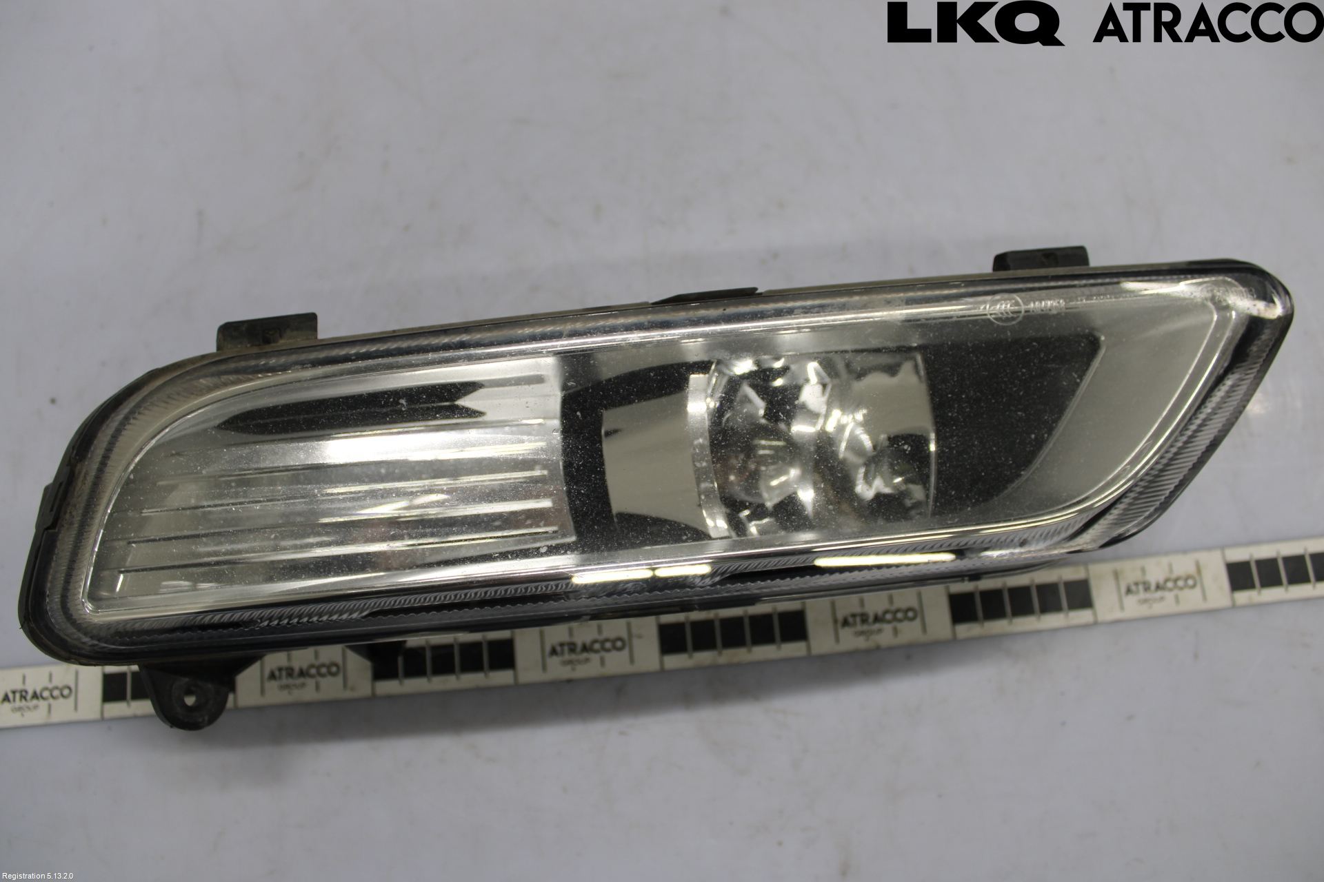 Volkswagen VW PASSAT 11-14 Dimljus-Varselljus Fram