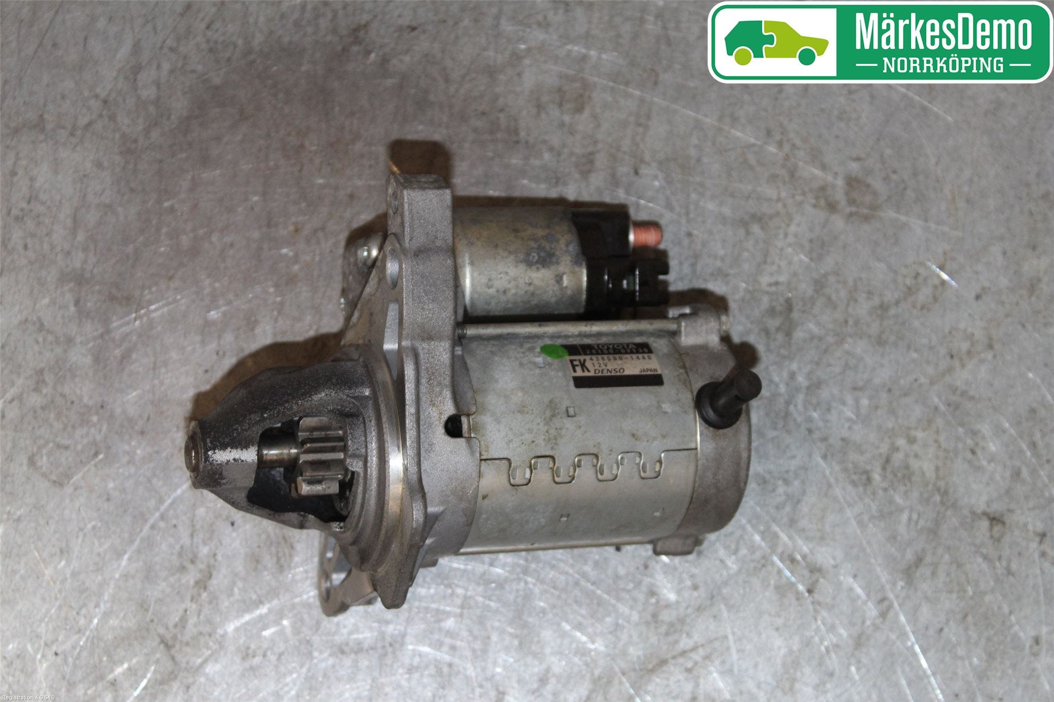 Toyota YARIS XP130 12-14 Startmotor