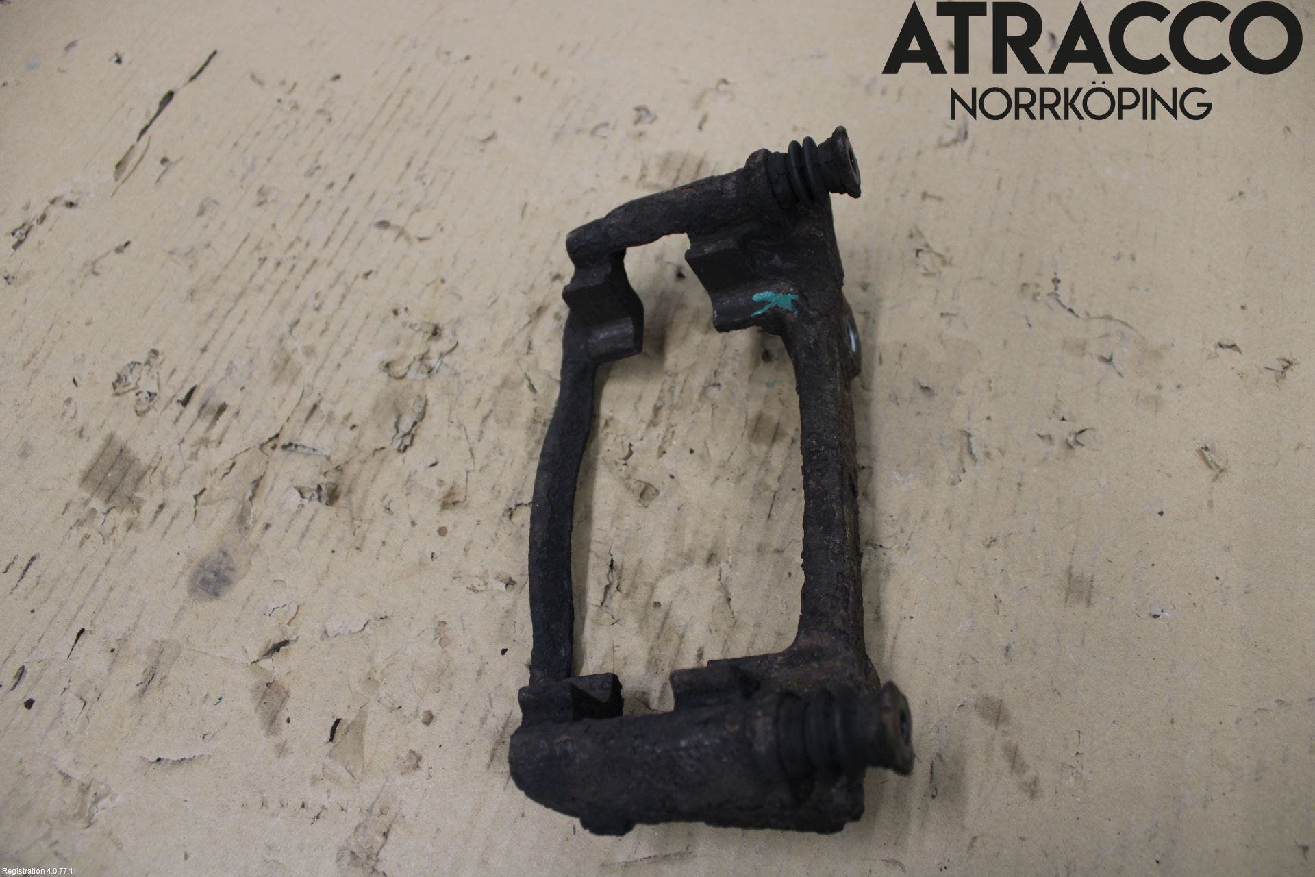 Opel VIVARO 01-14 Bromsokshållare