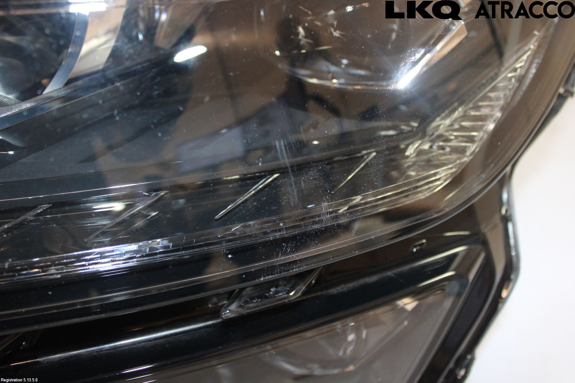 Skoda KODIAQ 17-24 Strålkastare Vänster