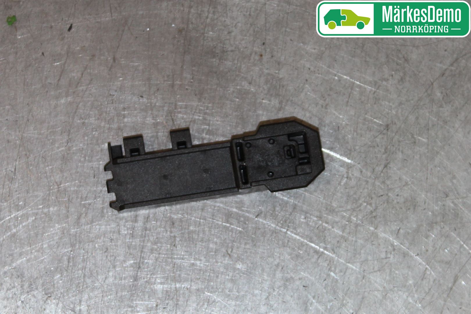 Audi A6 F2/C8 19- Antenn