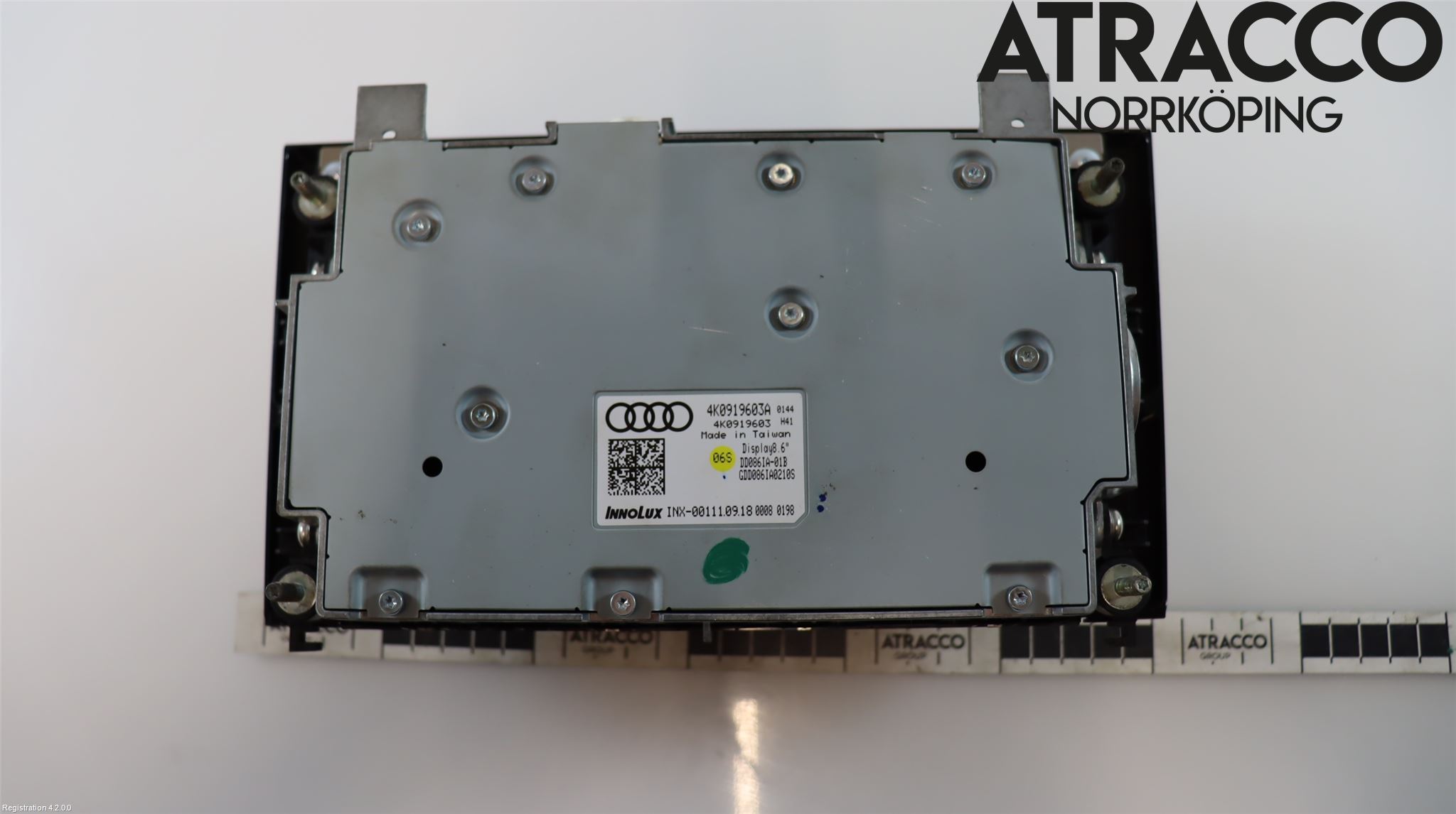 Audi A6 F2/C8 19- Bildskärm