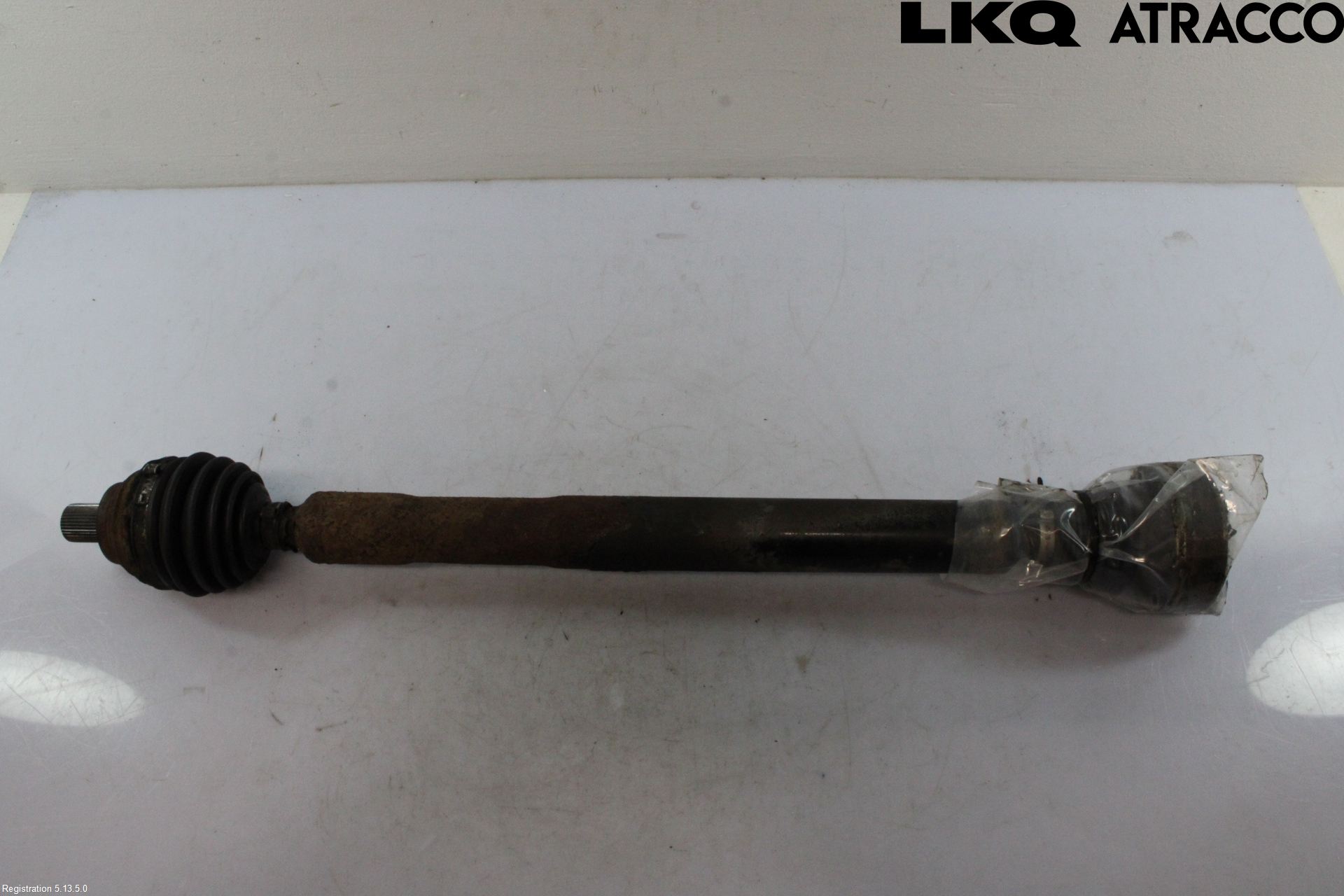Volkswagen VW PASSAT 05-11 Drivaxel Fram Höger