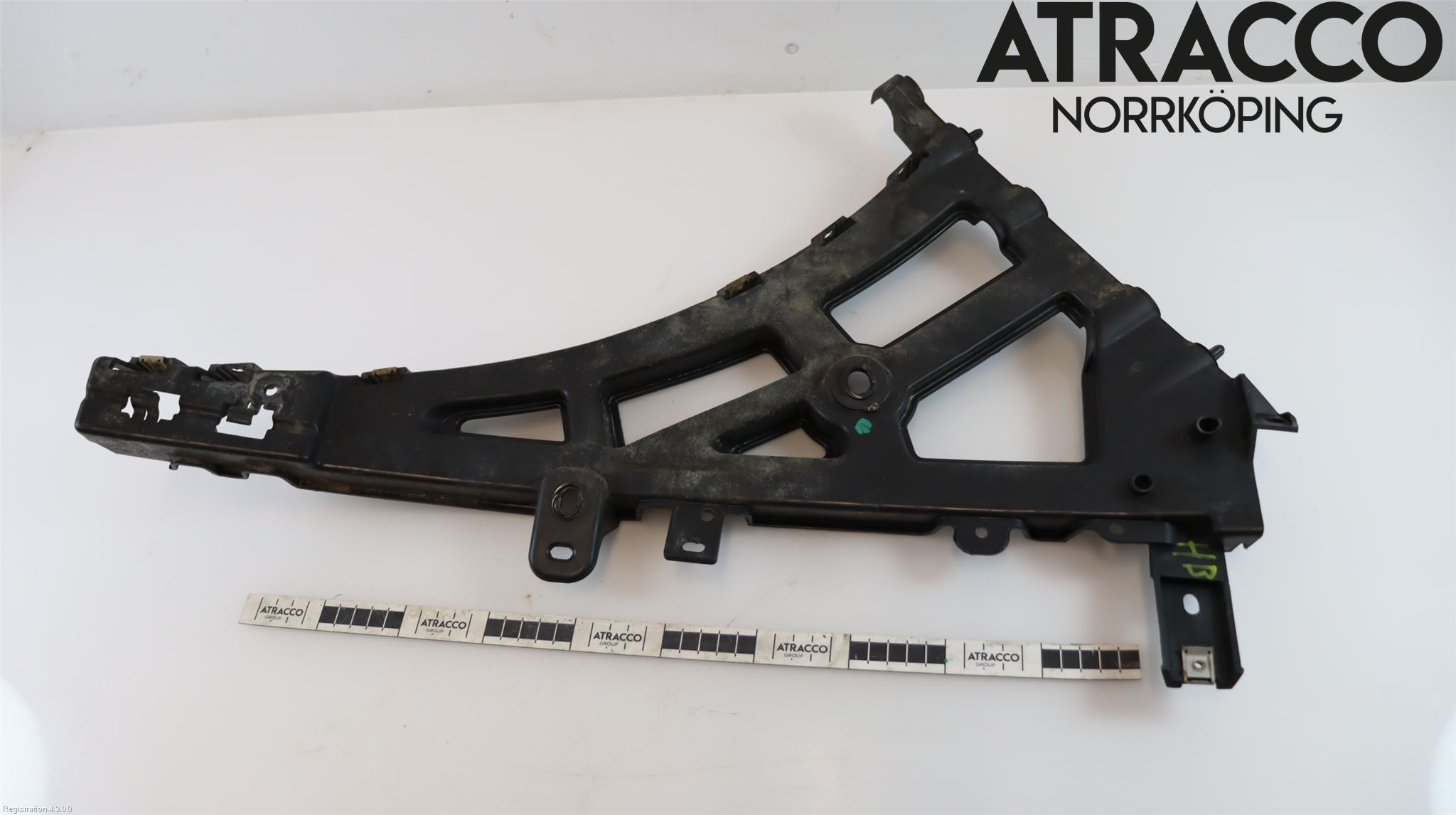 Jaguar F-PACE Stötfångarfäste Bak Hö