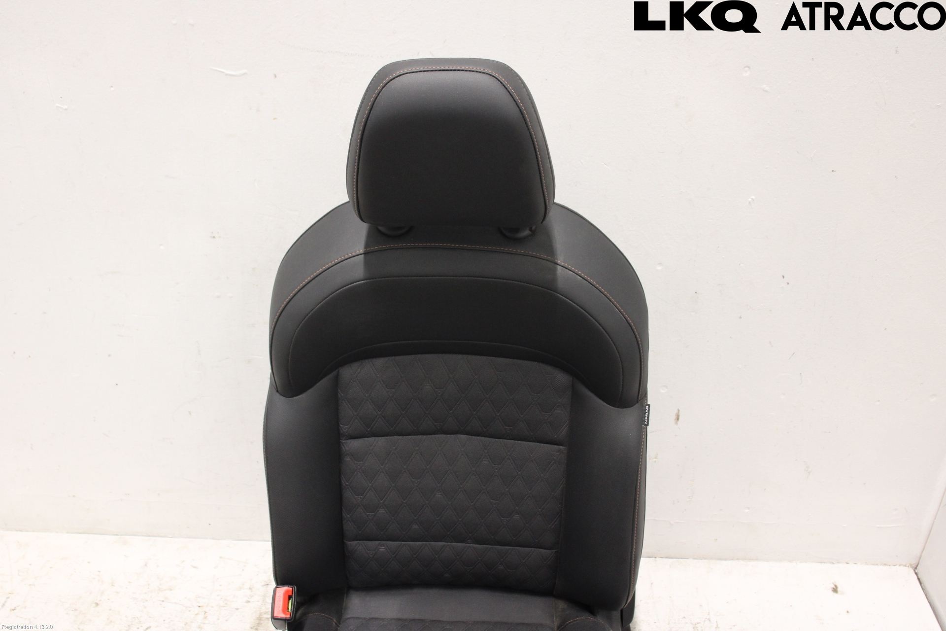 MG 3 HYBRID+ 25- Inredning Stol Fram Vä