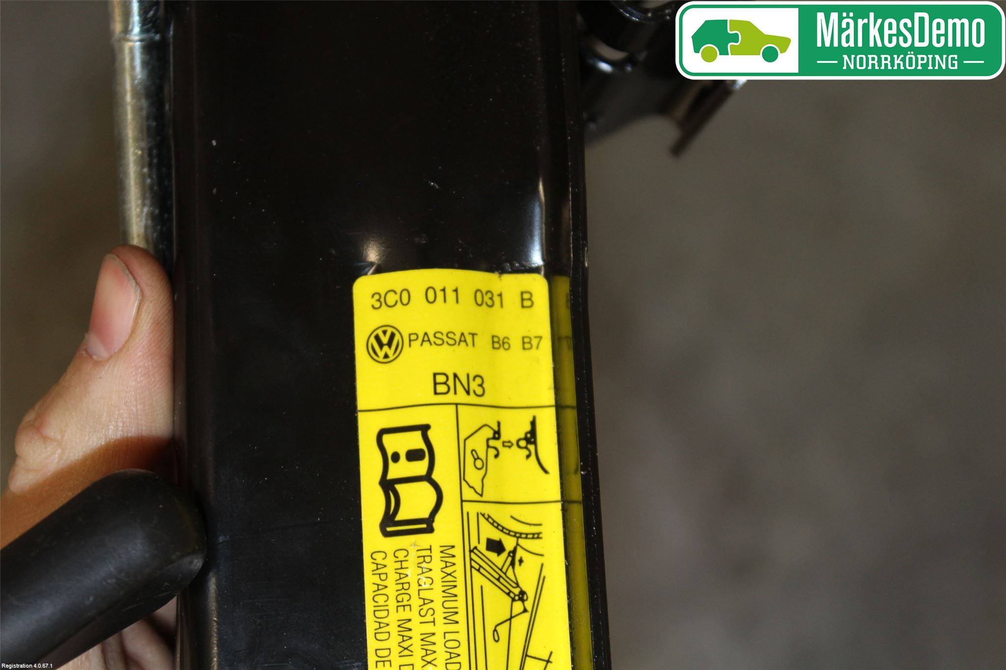 Volkswagen VW PASSAT 11-14 Domkraft