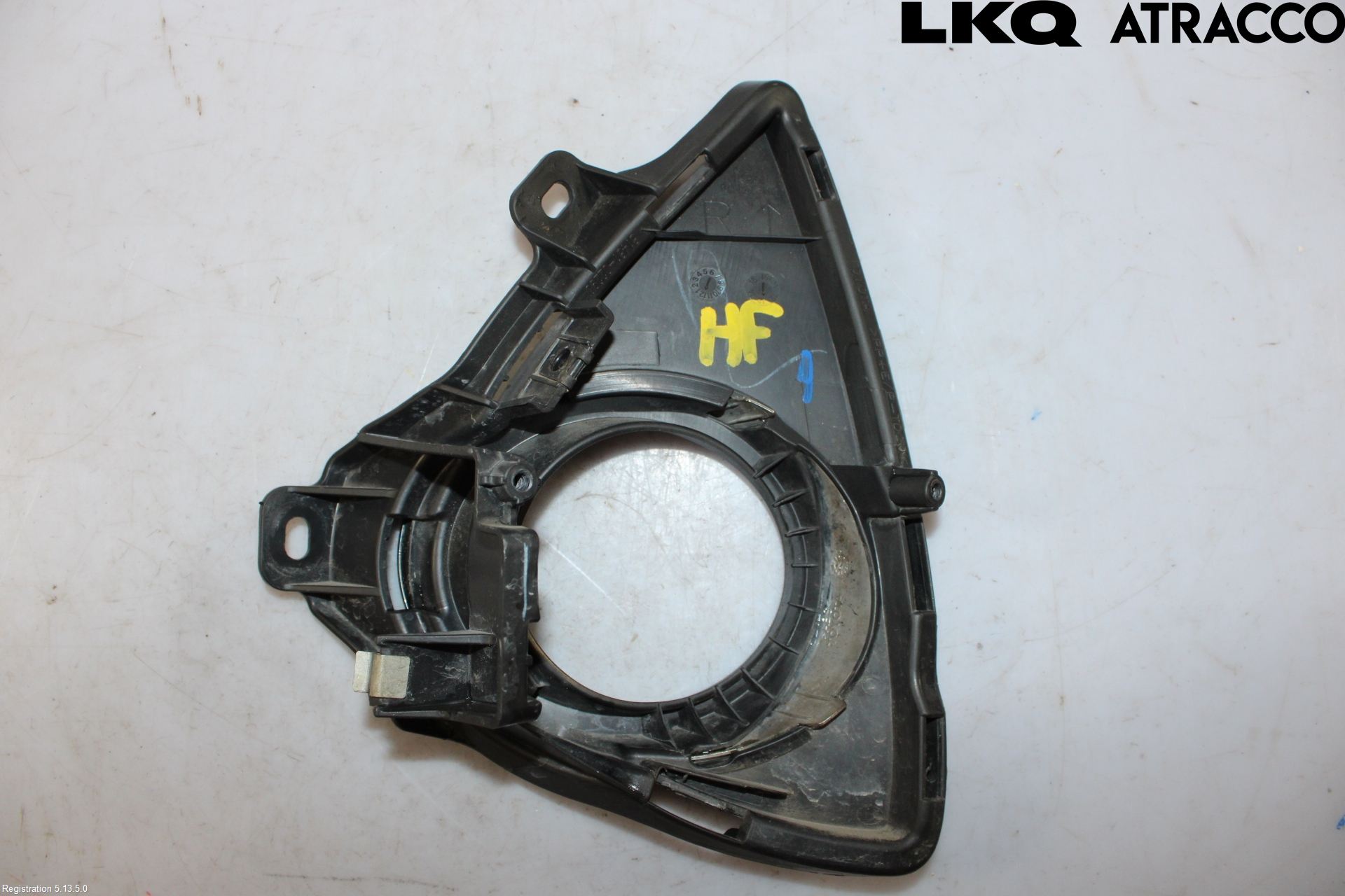 Toyota AURIS 13-19 Dimljussarg Fram