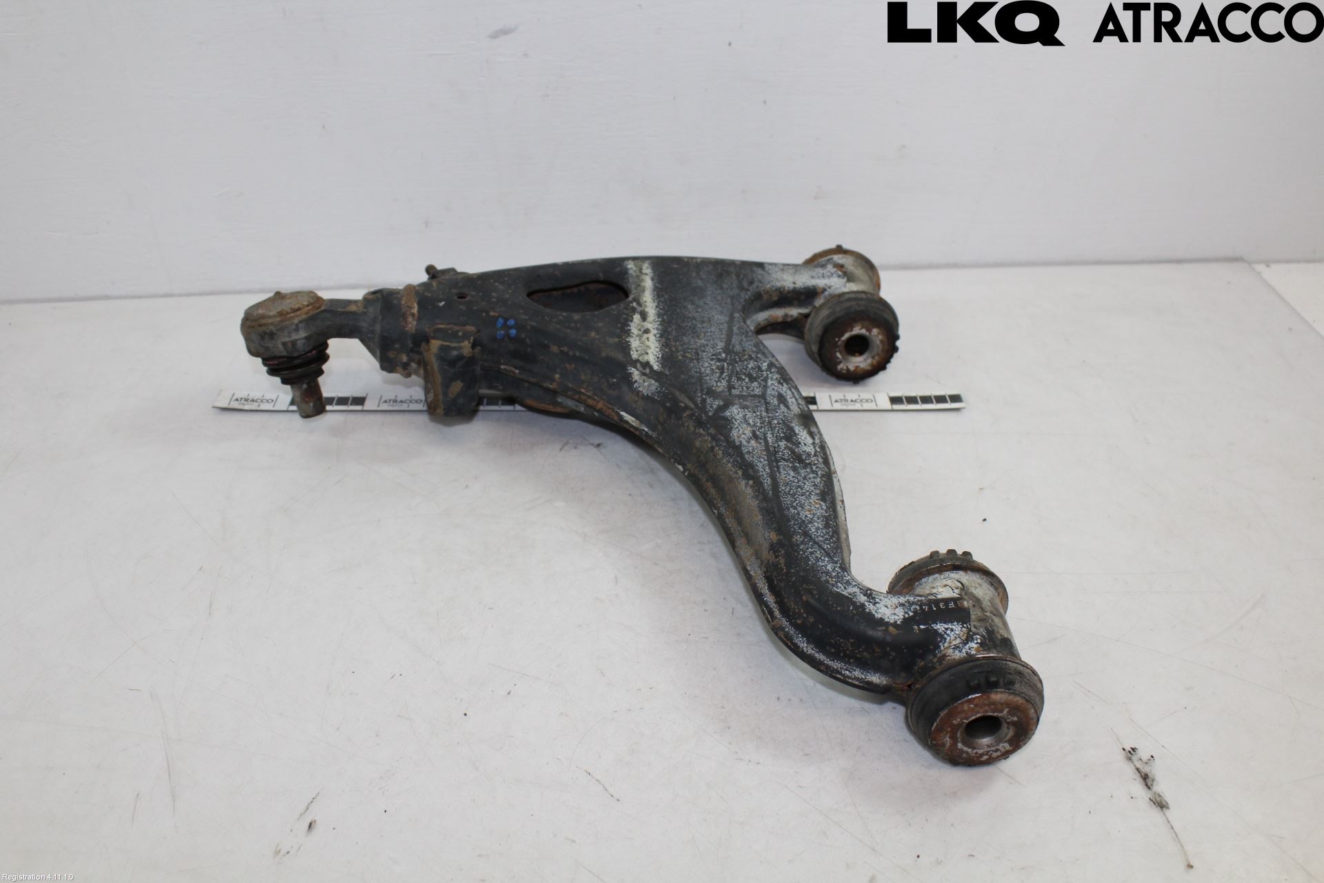 Mercedes-Benz MB 200-500  (W124) 86-96 Bärarm Fram Undre Hö