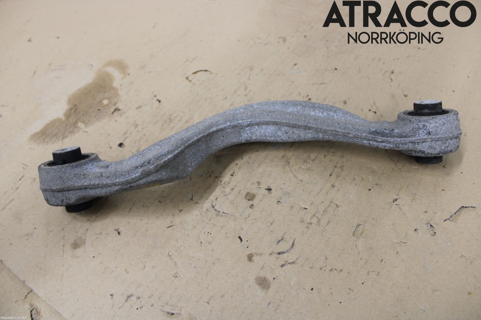 Jaguar E-PACE 17- Bärarm Bak Övre Vänster