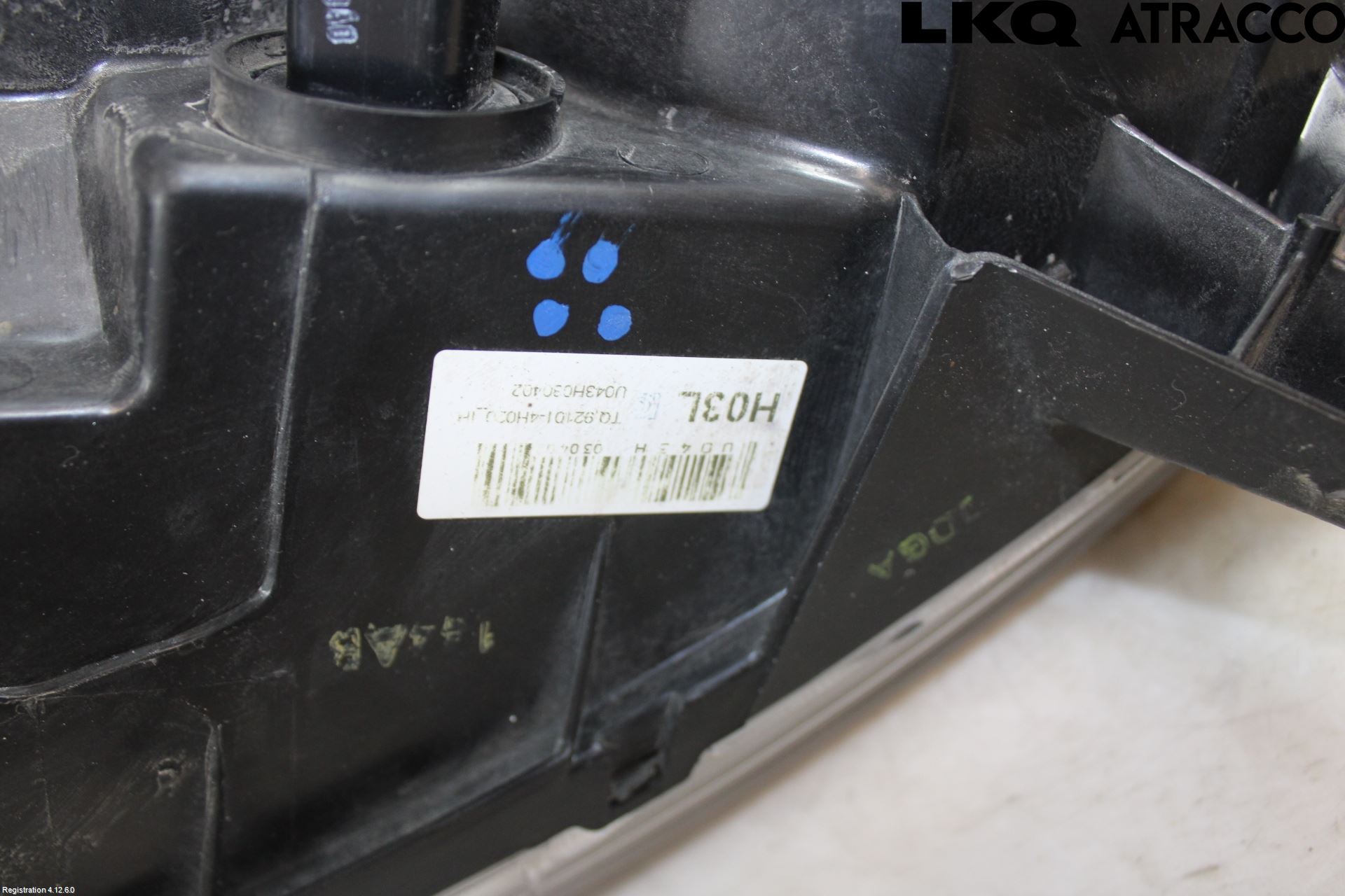 Hyundai H-1/STAREX 08-21 Strålkastare Vänster