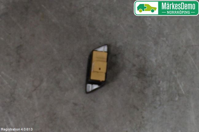 Audi A4/S4 B9 20- Strömställare Centrallås