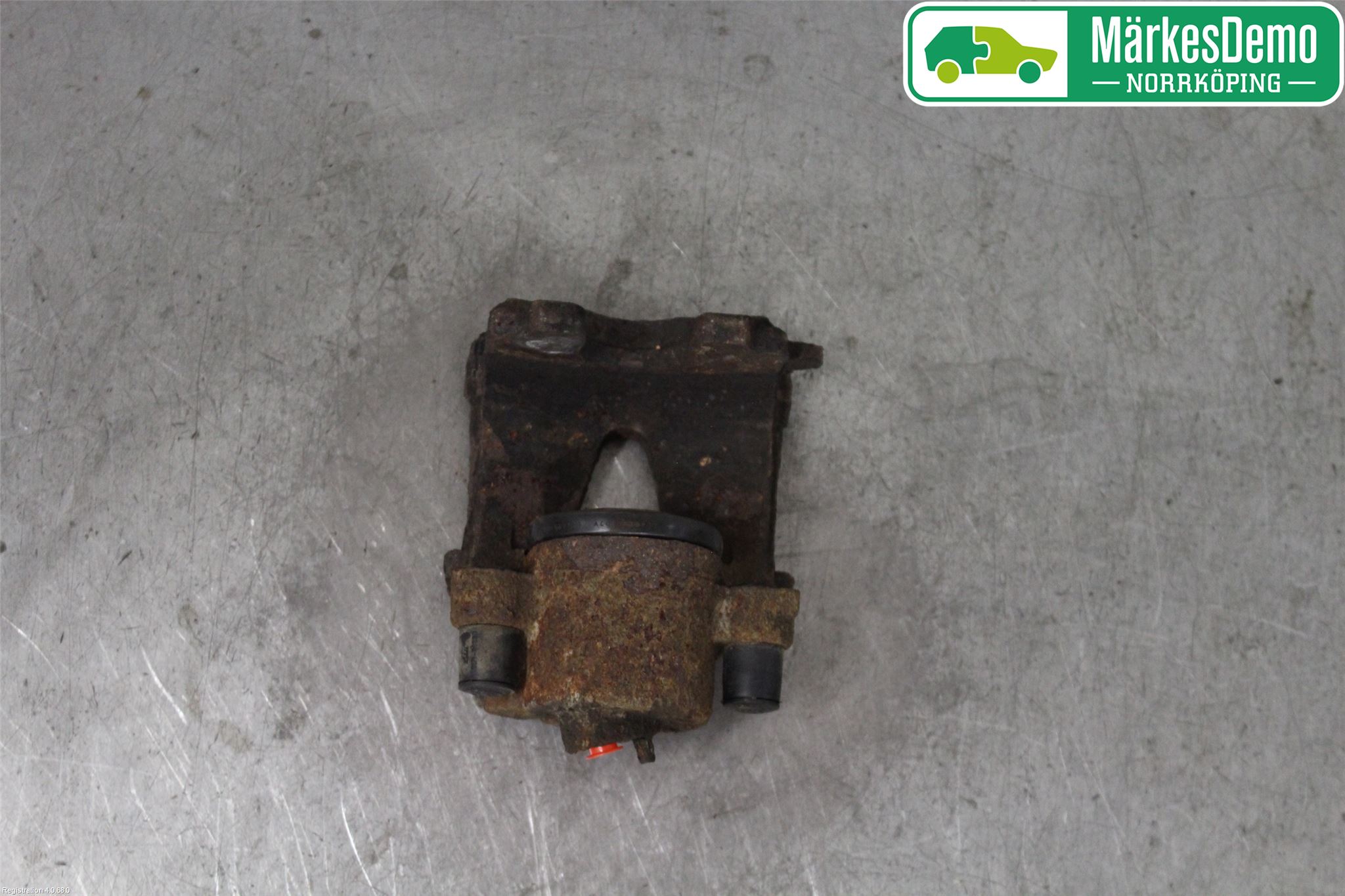 Volkswagen VW CADDY 11-15 Bromsok Fram Höger