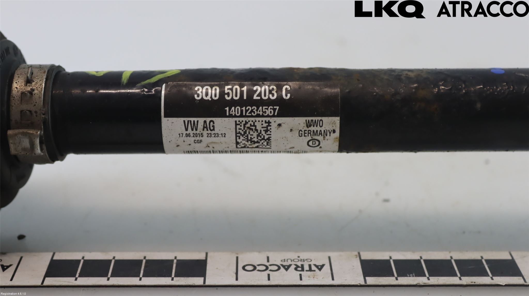 Volkswagen VW PASSAT 15-19 Drivaxel Bak Vänster