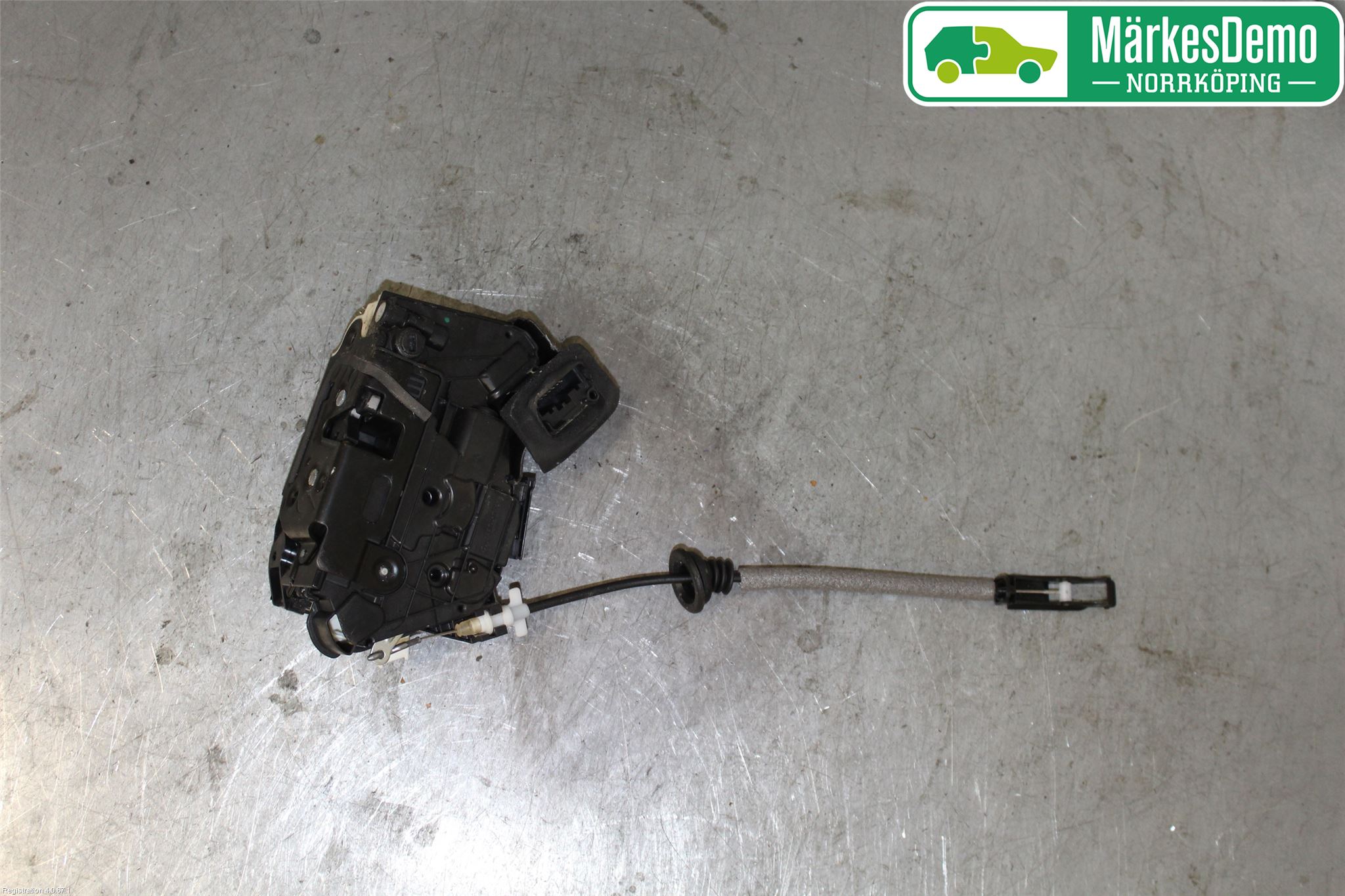 Volkswagen VW POLO 10-17 Låskista-Dörrlås