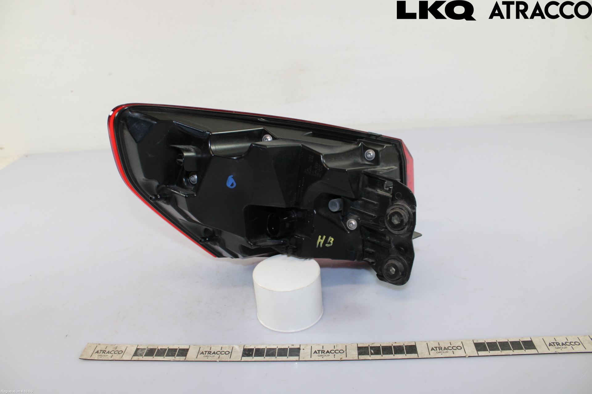 Audi Q3 F3 19- Bakljus Höger