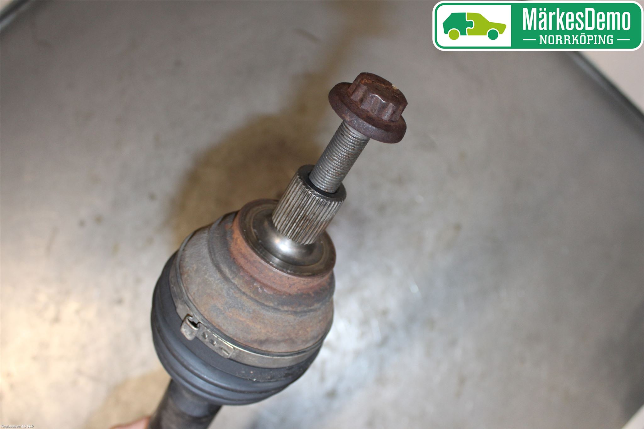 Volkswagen VW GOLF / E-GOLF VII 13-20 Drivaxel Fram Höger