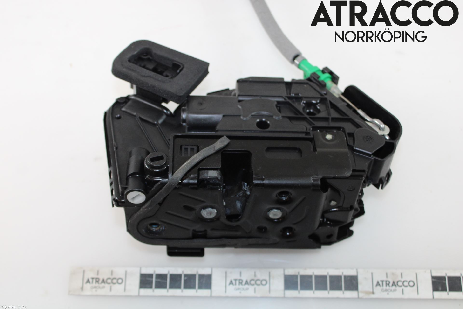 Audi Q3 F3 19- Låskista-Dörrlås