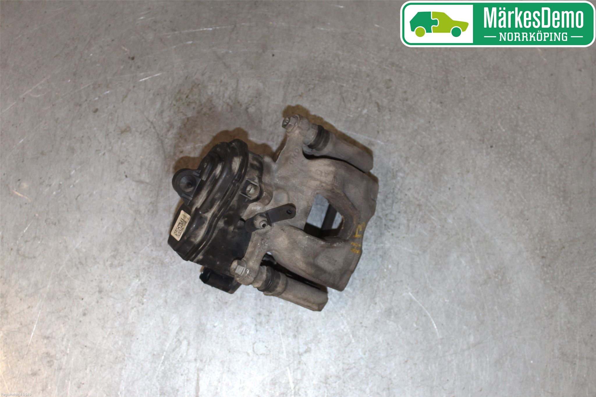 Audi A6 F2/C8 19- Bromsok Bak Höger