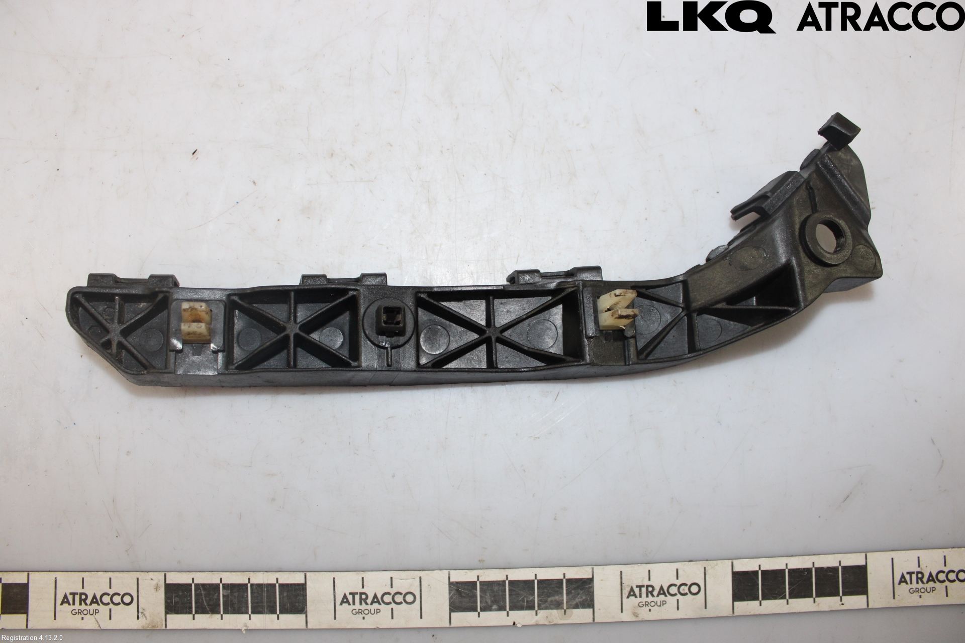 Hyundai i40 16-18 Stötfångarfäste Fram Vä