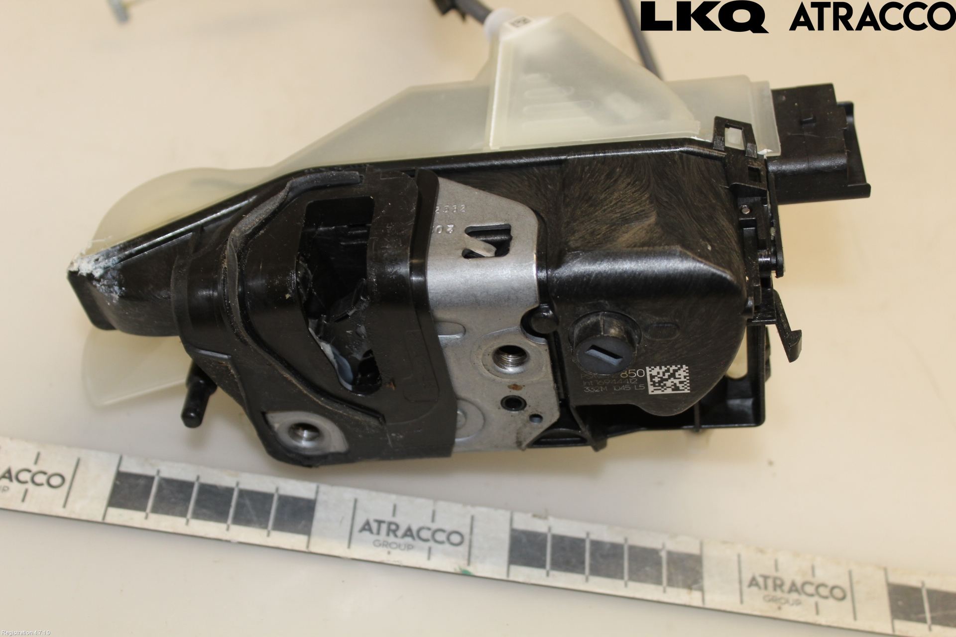 Opel CORSA F, CORSA-E 20- Låskista-Dörrlås