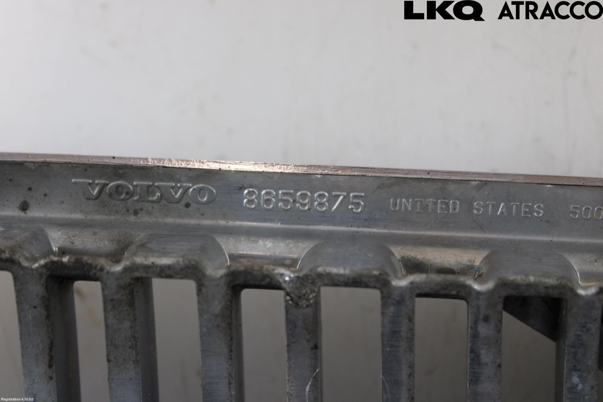 Volvo V70 00-04 Grill Komp