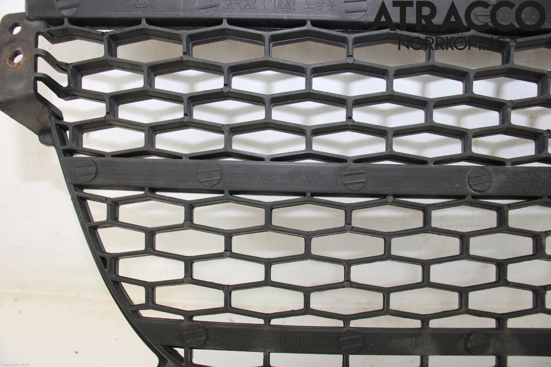 Kia PICANTO    04-11 Grill-Galler