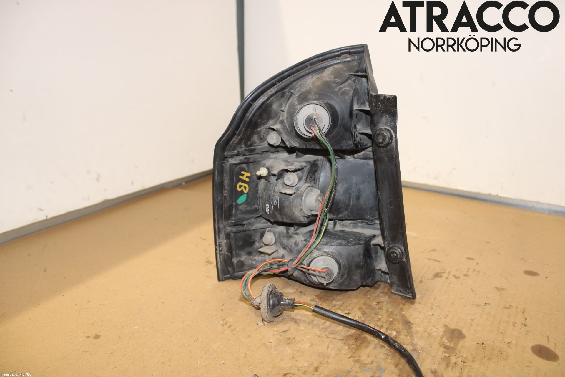 Mazda 323 95-98 Bakljus Höger