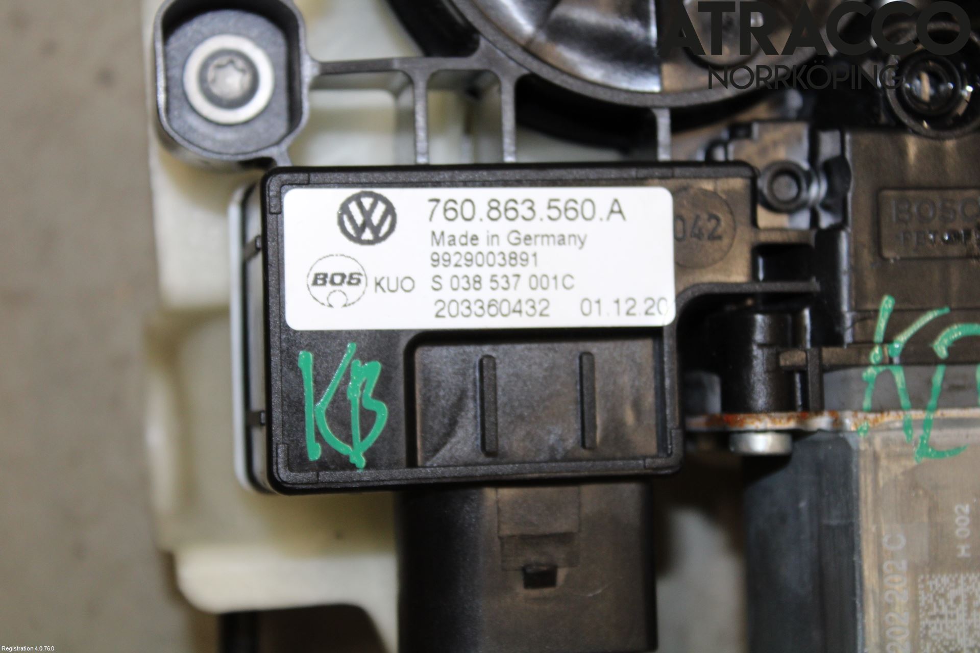 Volkswagen VW TOUAREG CR 18- Insynskydd