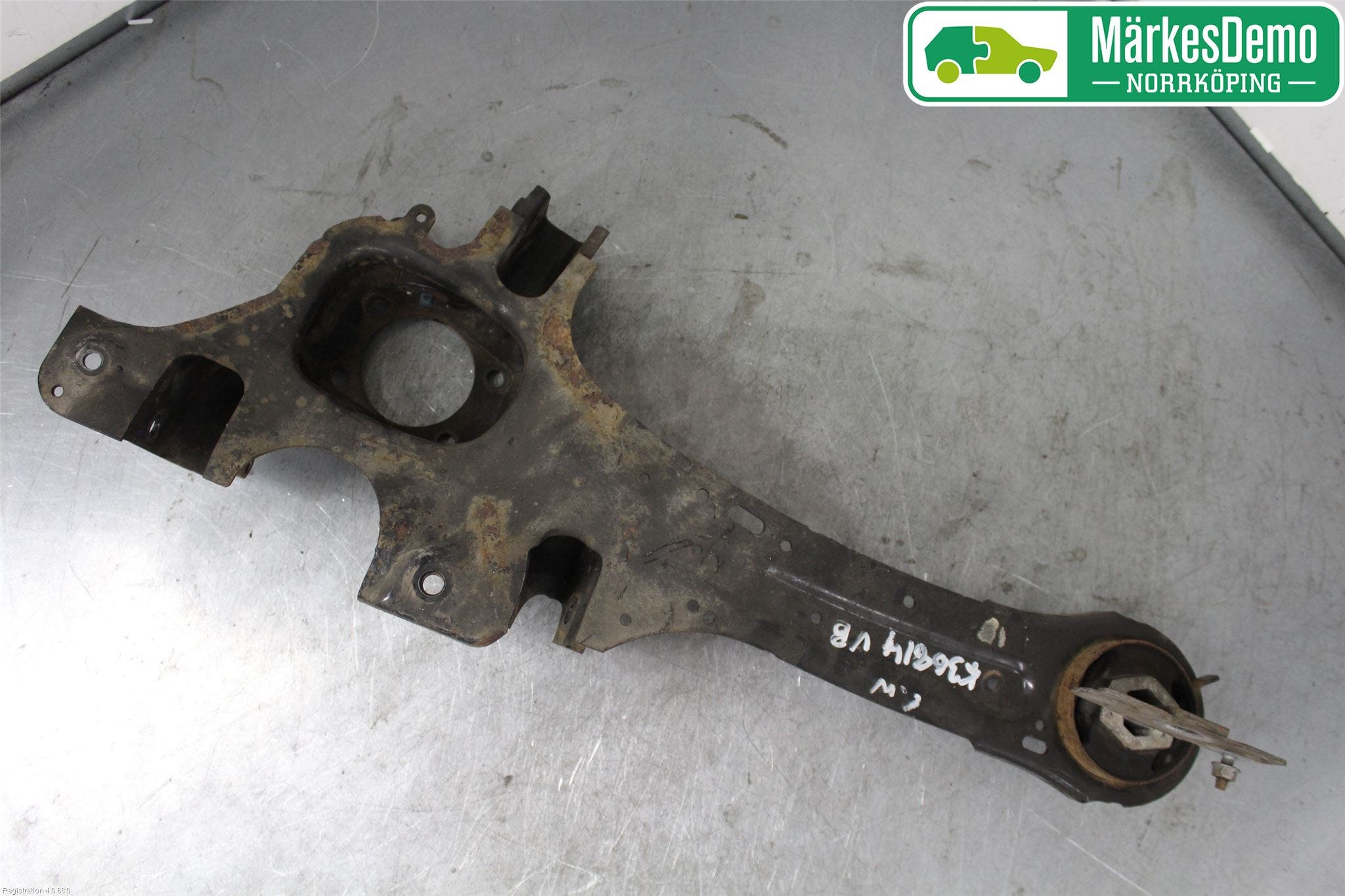 Volvo V60 11-13 Bärarm Bak Vänster