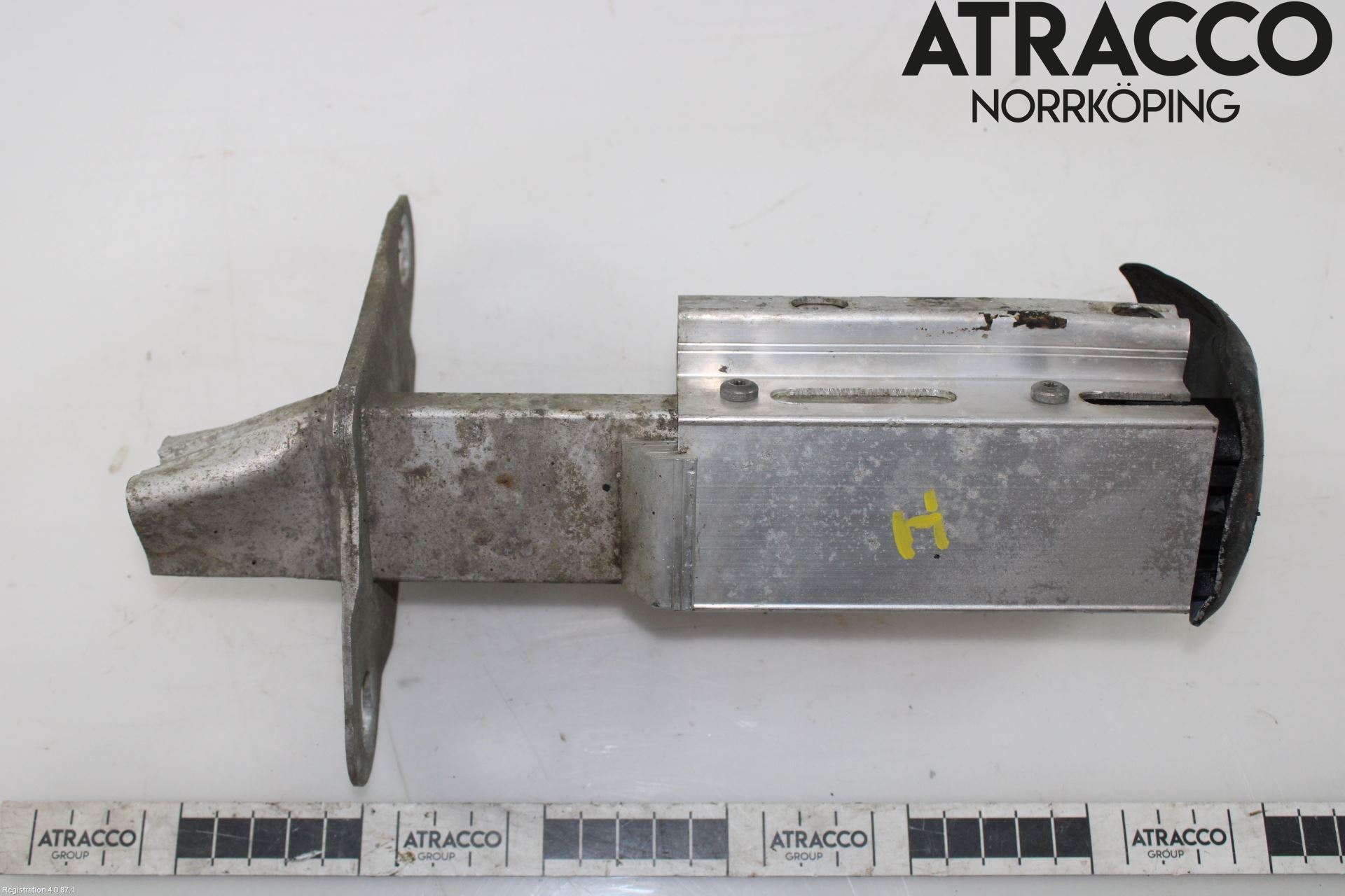 Audi A4/S4 99B-00 Stötfångarbärjärn Bak