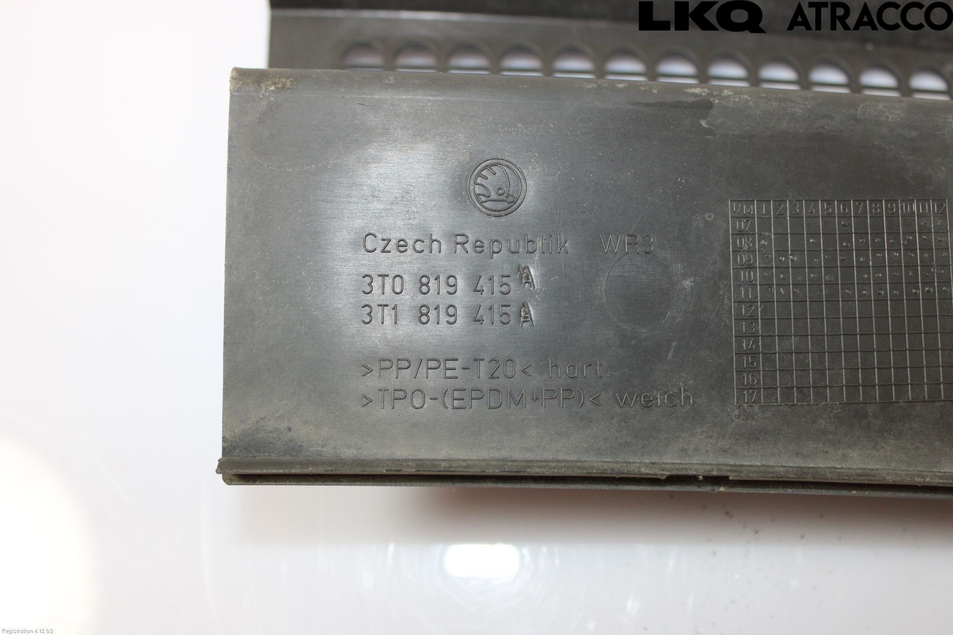 Skoda SUPERB 09-15 Torpedplåt-Torpedplast