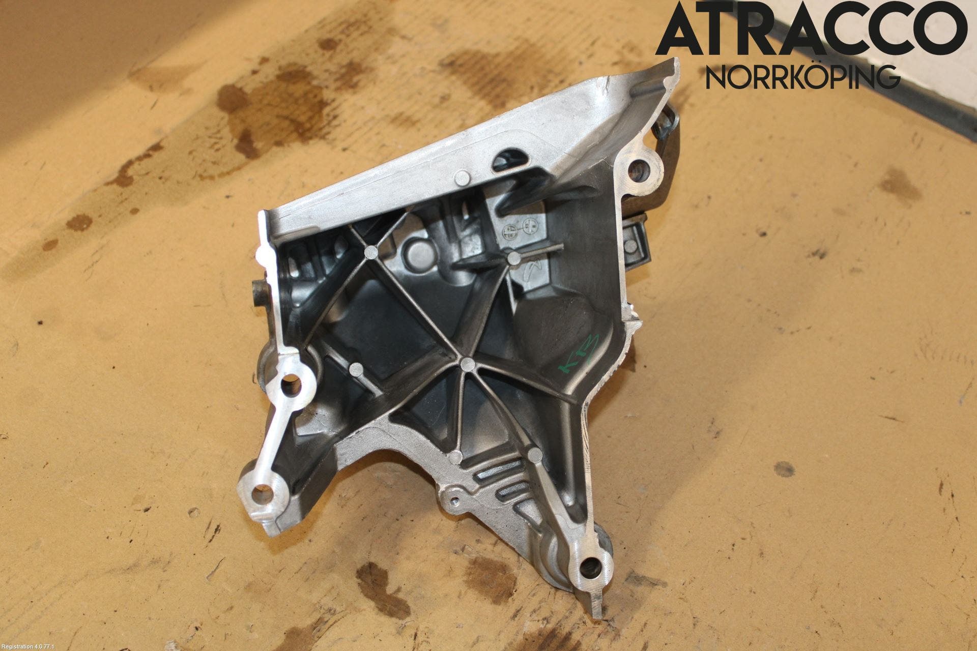 Seat IBIZA V 17-20 Motorfäste