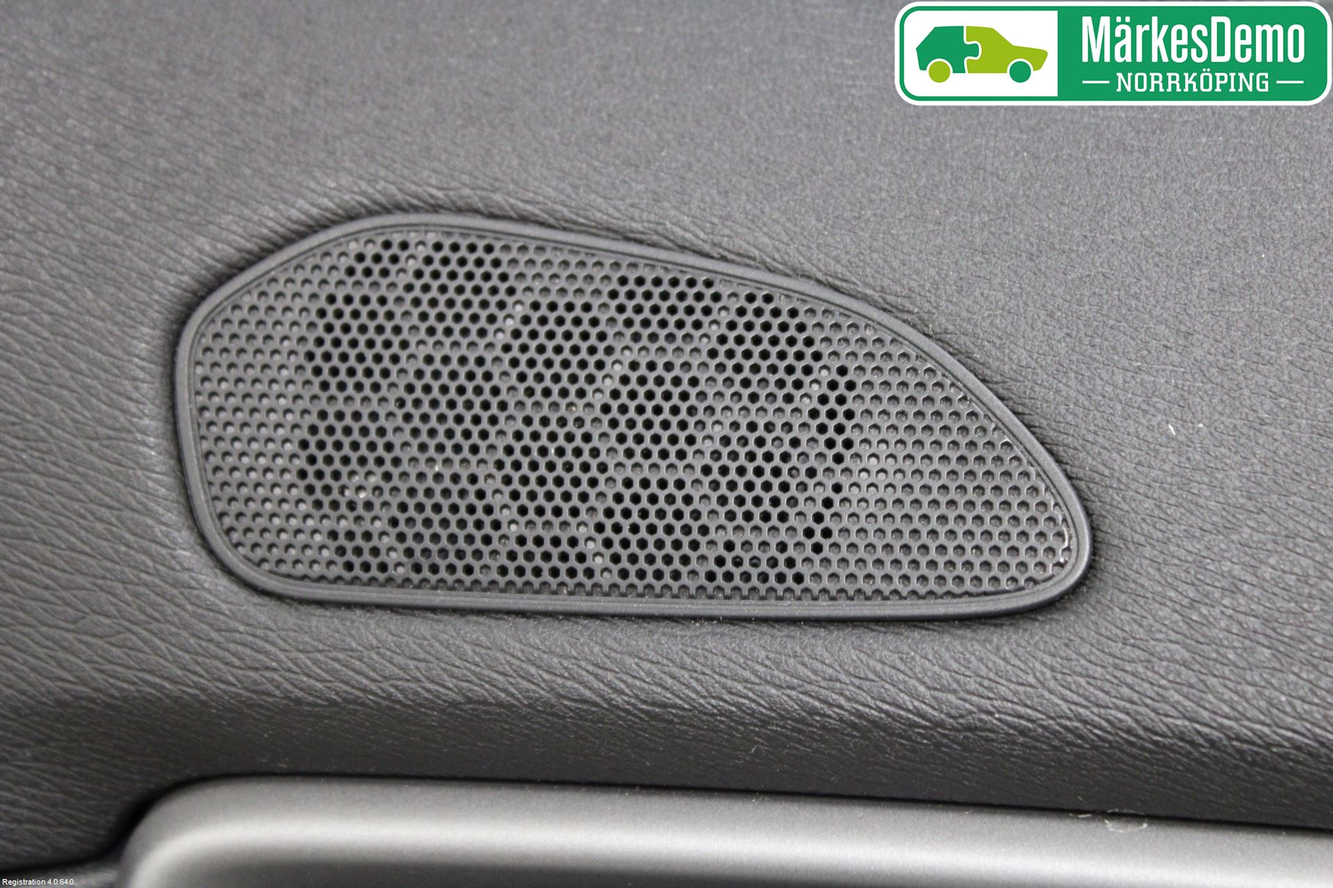 Volvo V40 12-19 Dörrklädsel Hö