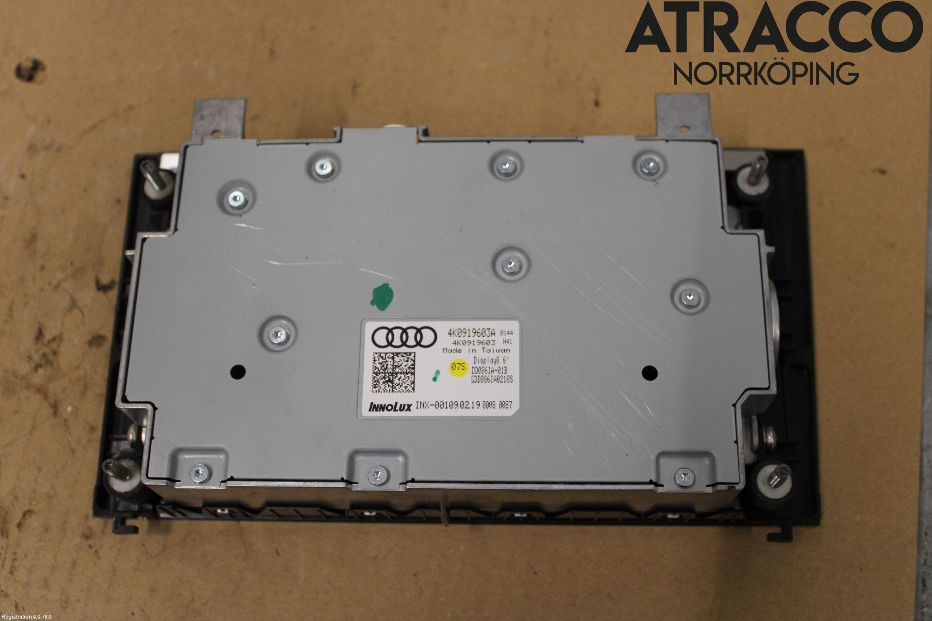 Audi A6 F2/C8 19- Bildskärm