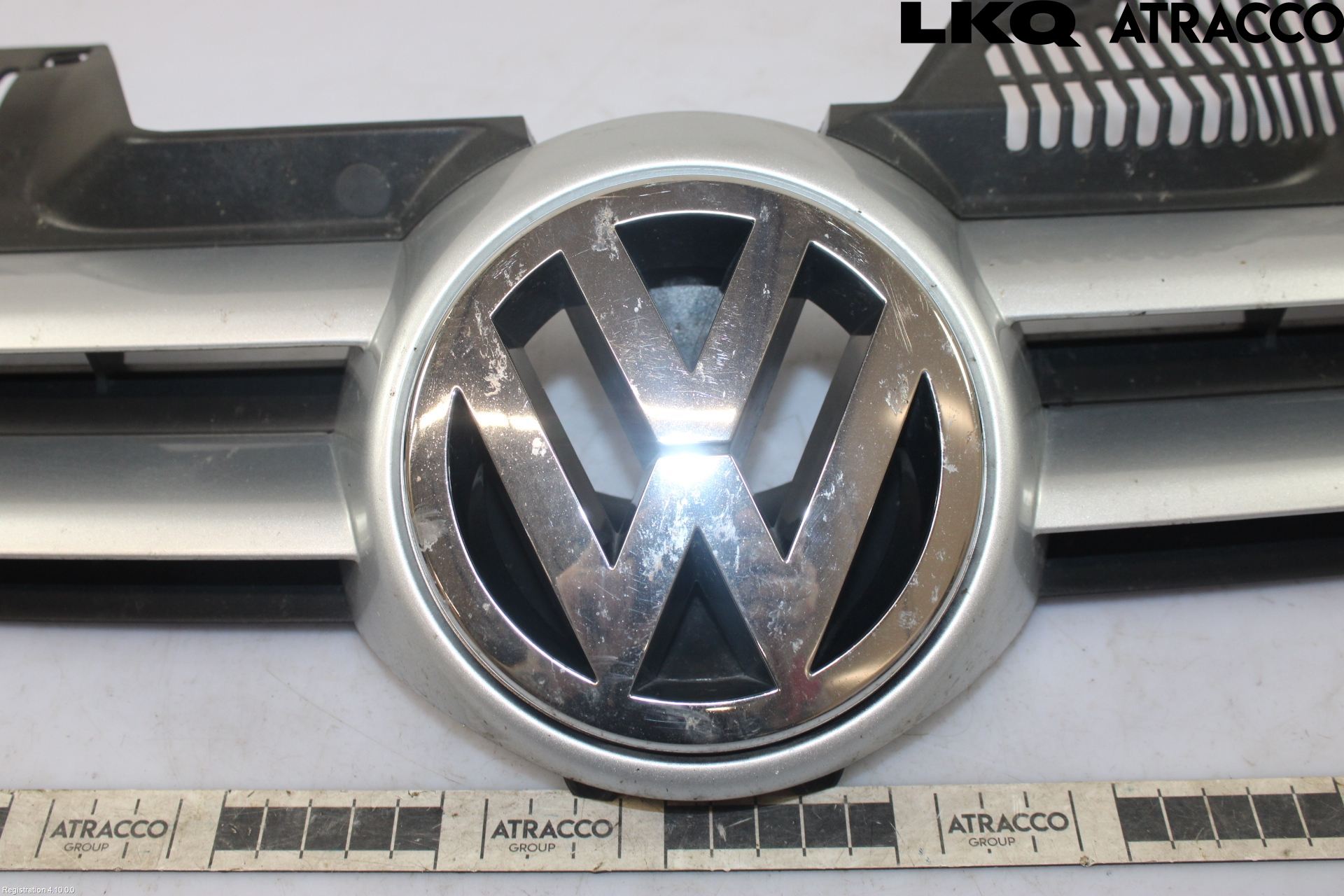Volkswagen VW GOLF V 04-09 Grill Komp