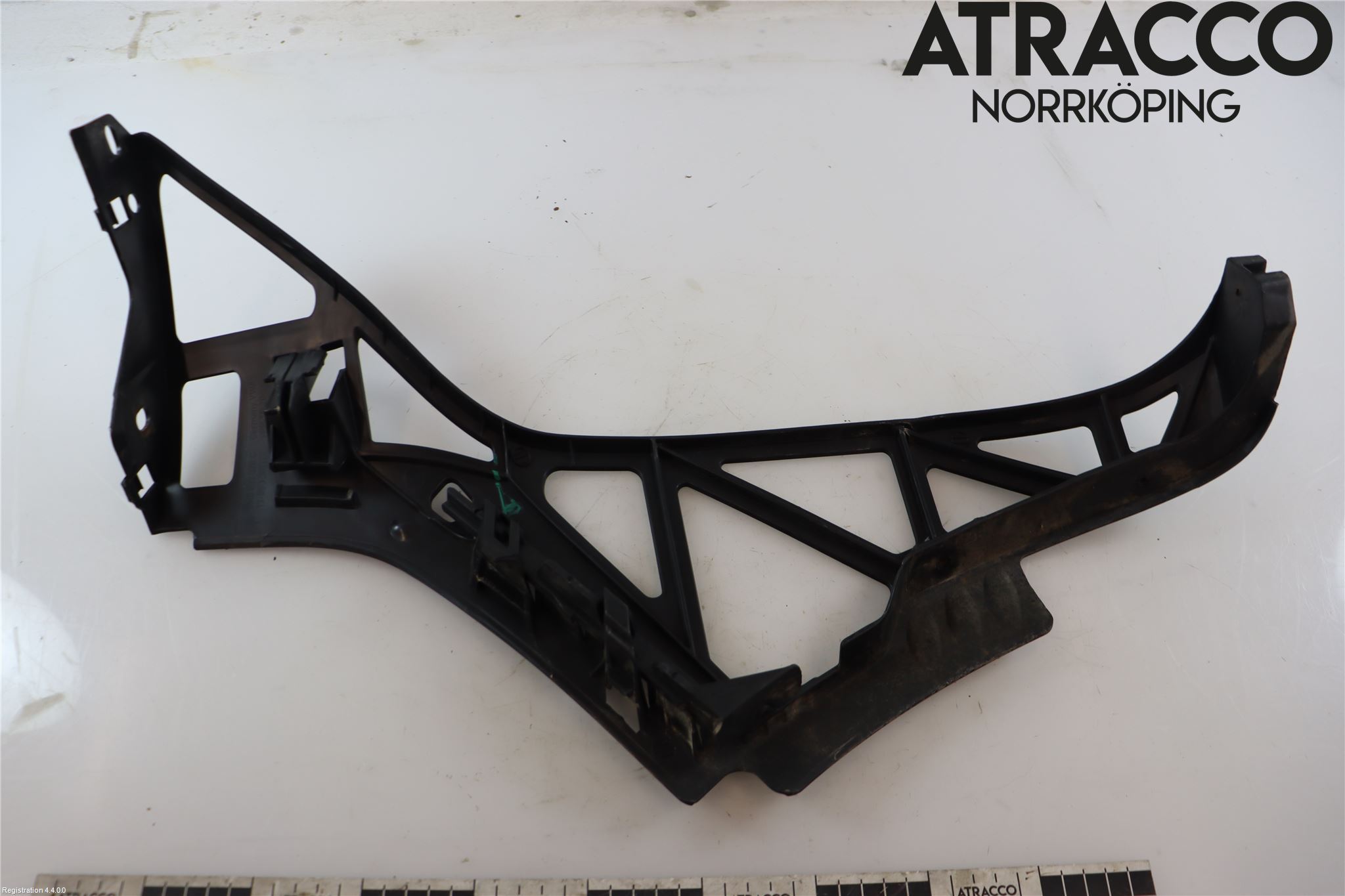 Volkswagen VW GOLF PLUS/CROSS GOLF 04-14 Stötfångardel Bak Hö
