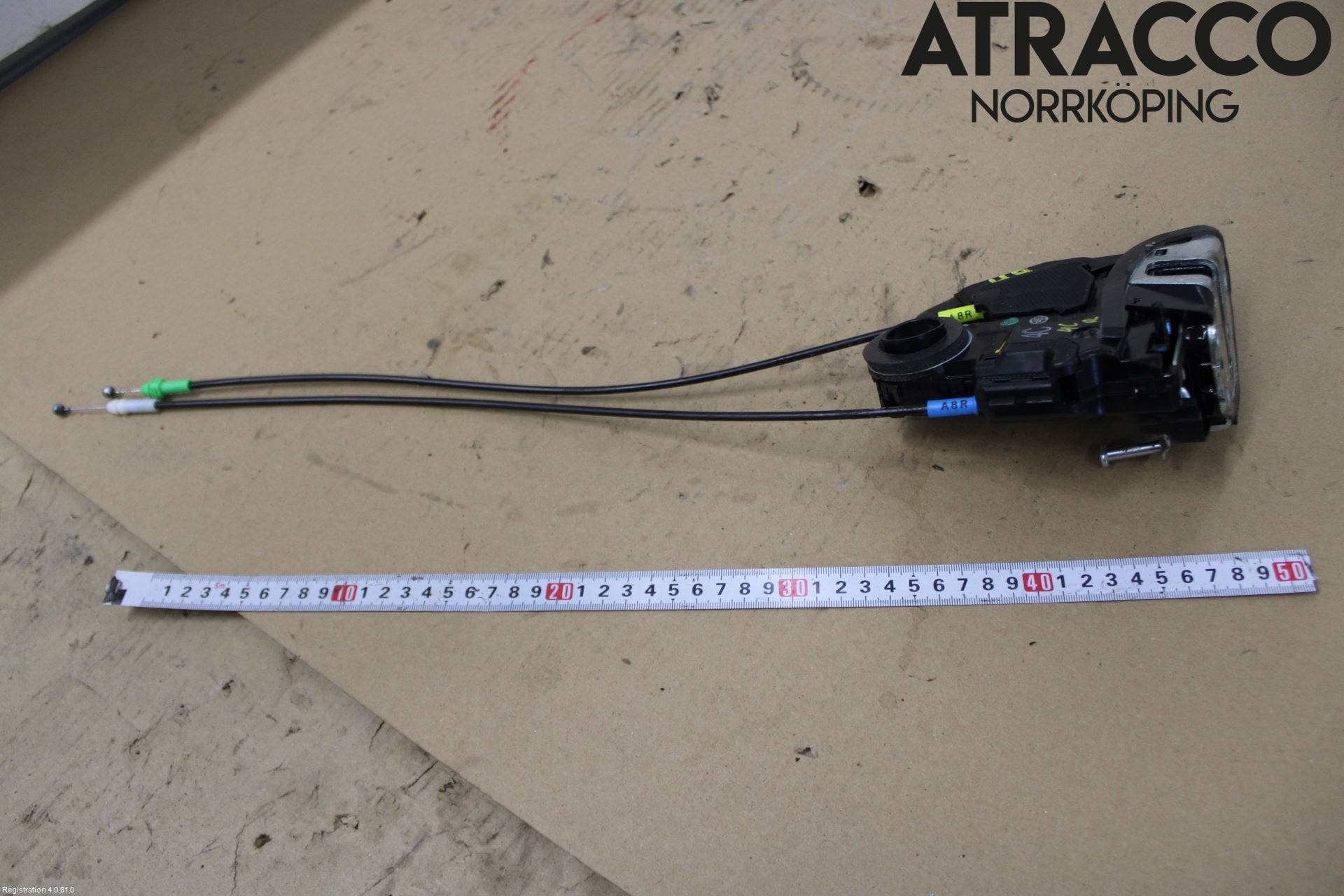 Toyota AURIS 13-19 Låskista-Dörrlås