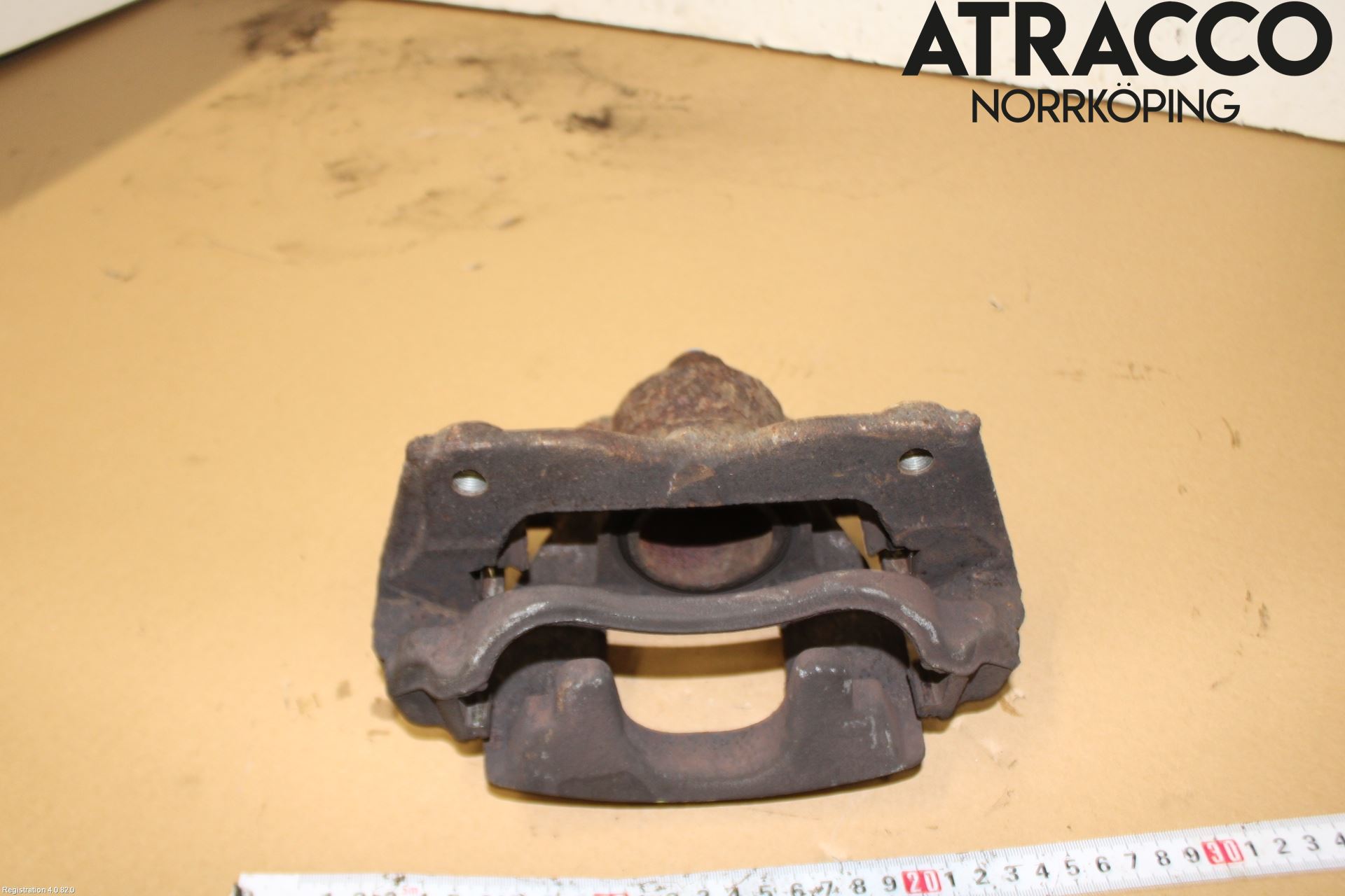 Toyota AVENSIS 09-15 Bromsok Fram Vänster