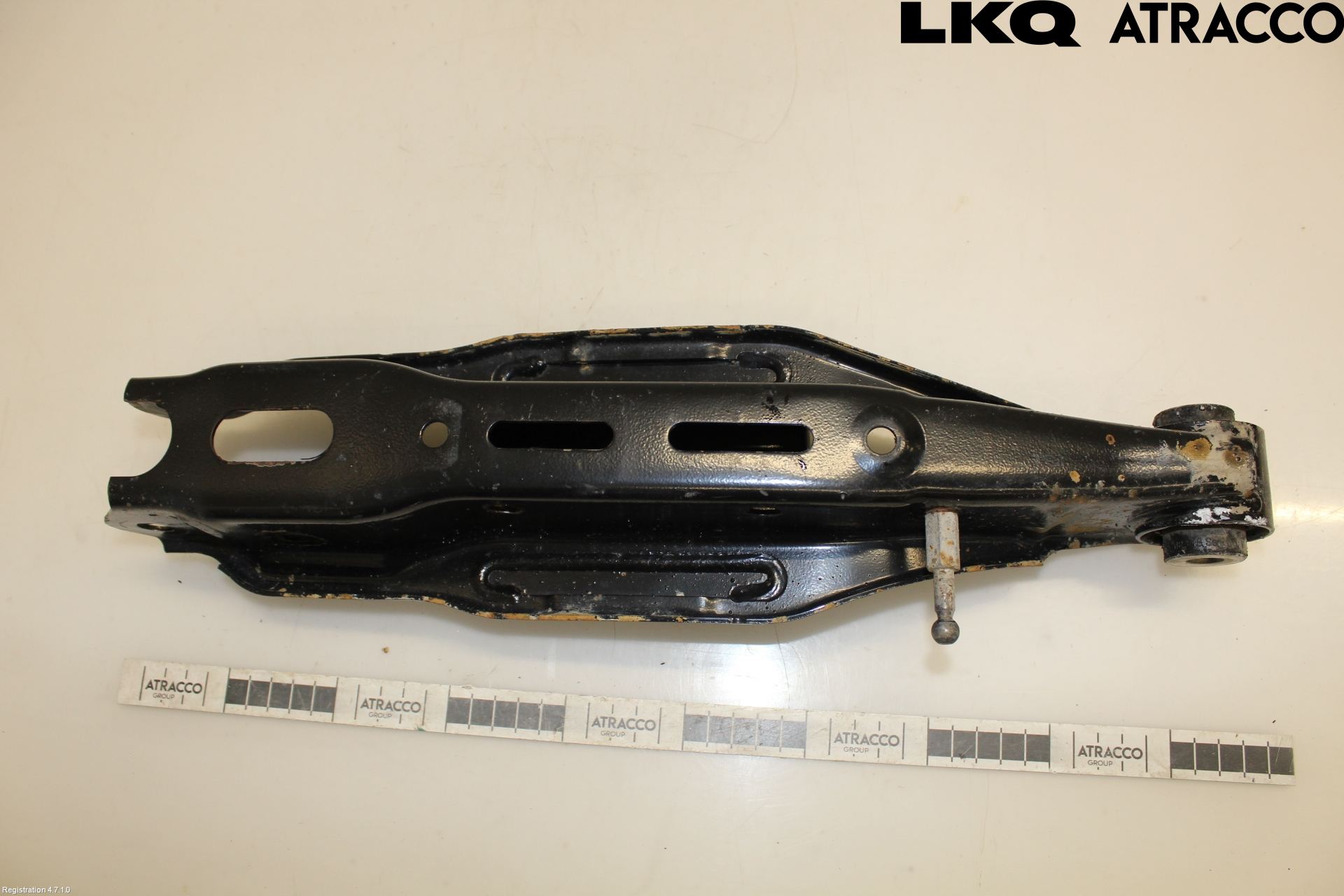 Skoda ENYAQ iV 21- Bärarm Bak Vänster