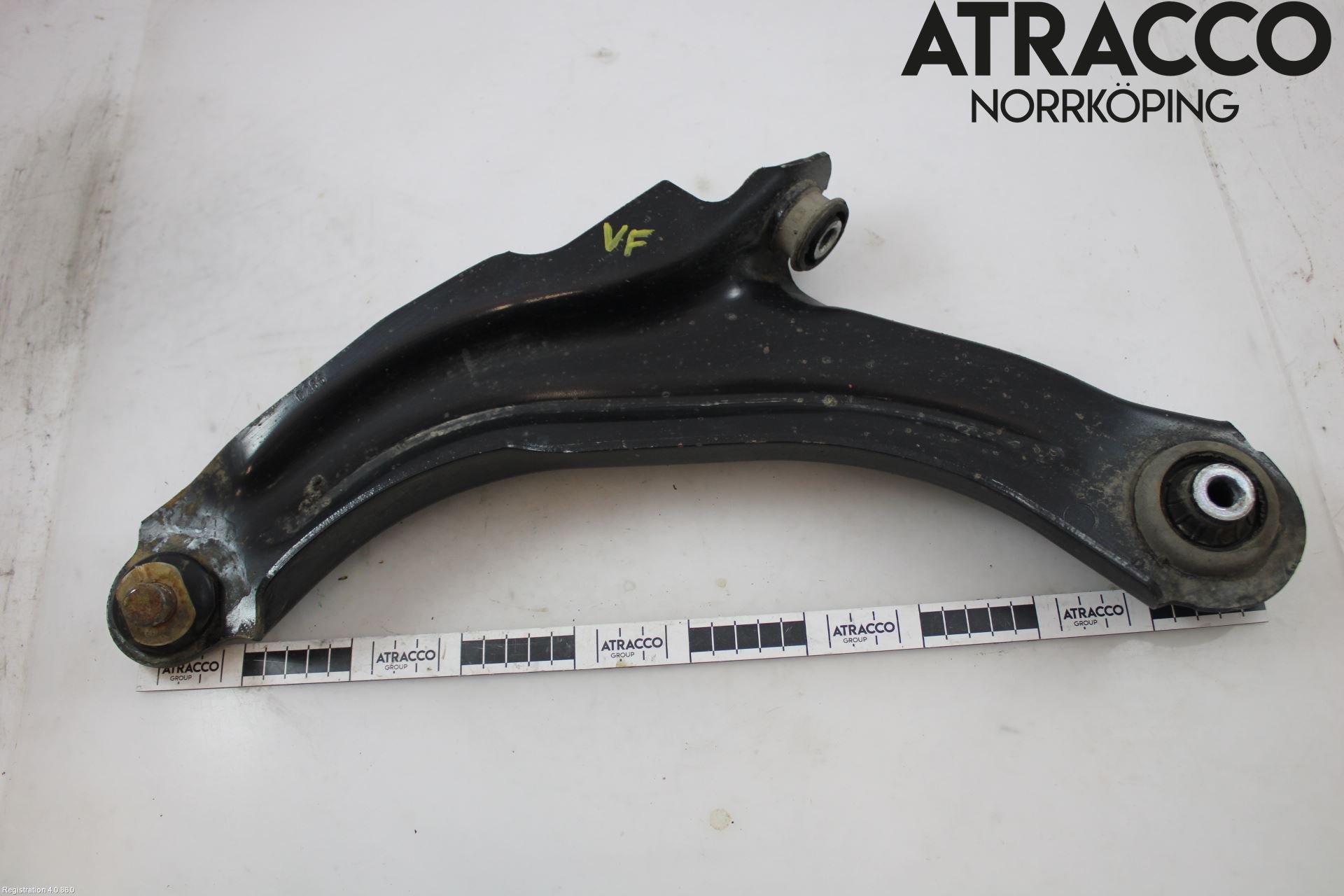 Renault CLIO IV 12-16 Bärarm Fram Undre Vä