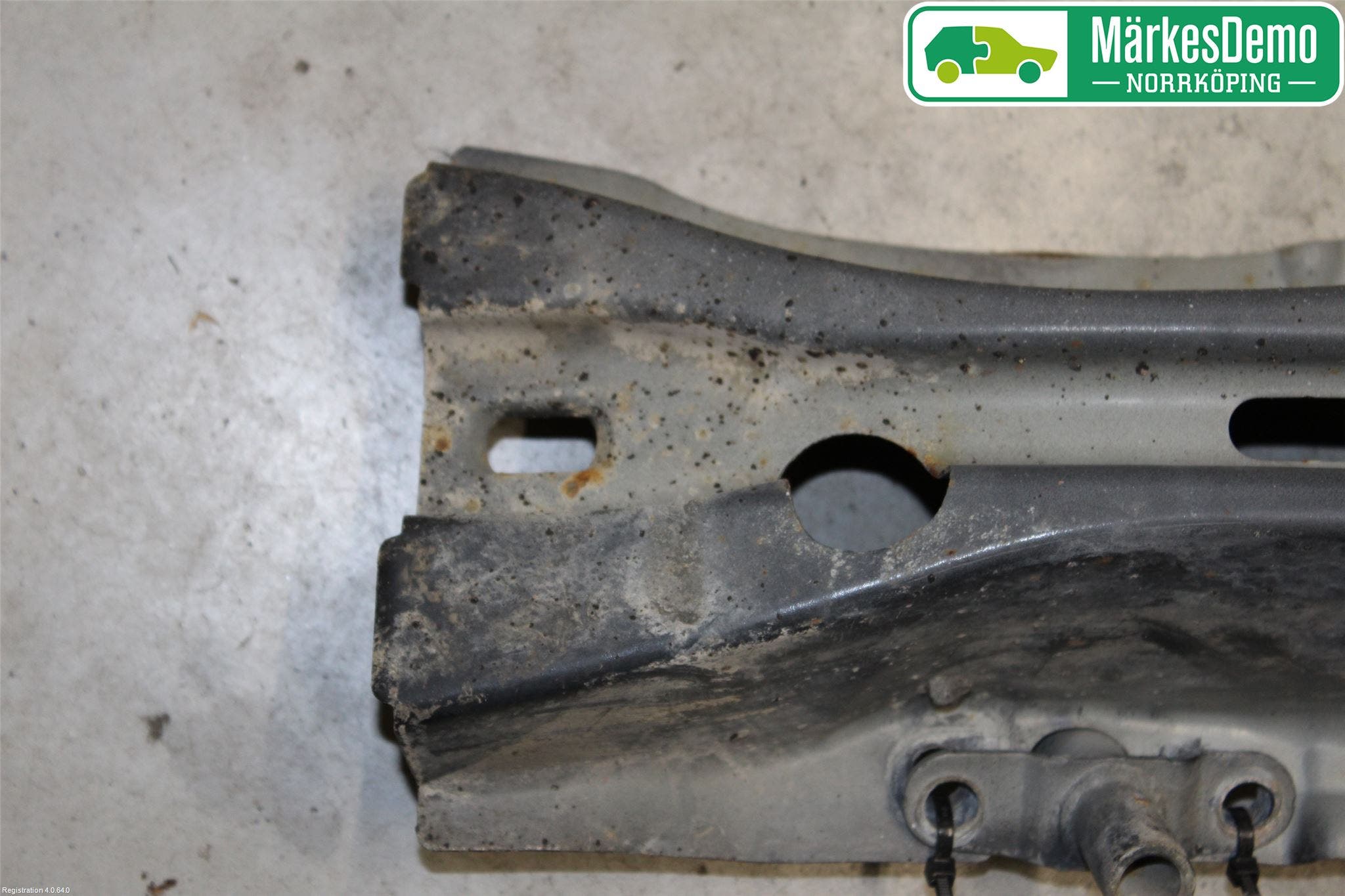 Volvo V70 08-13 Stötfångarbalk Bak