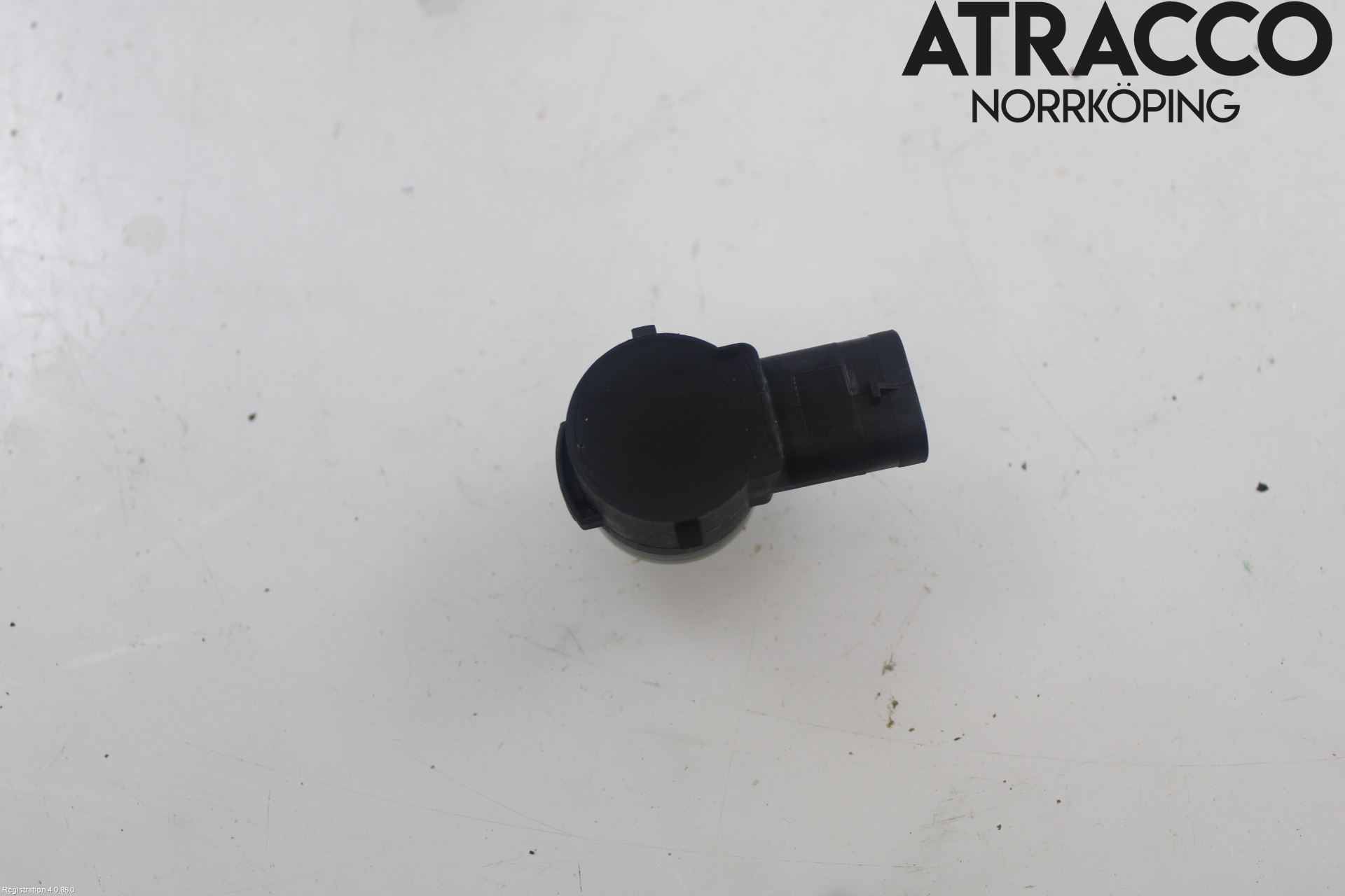 Audi A4/S4 B9 16-19 Parkeringshjälp Frontsensor